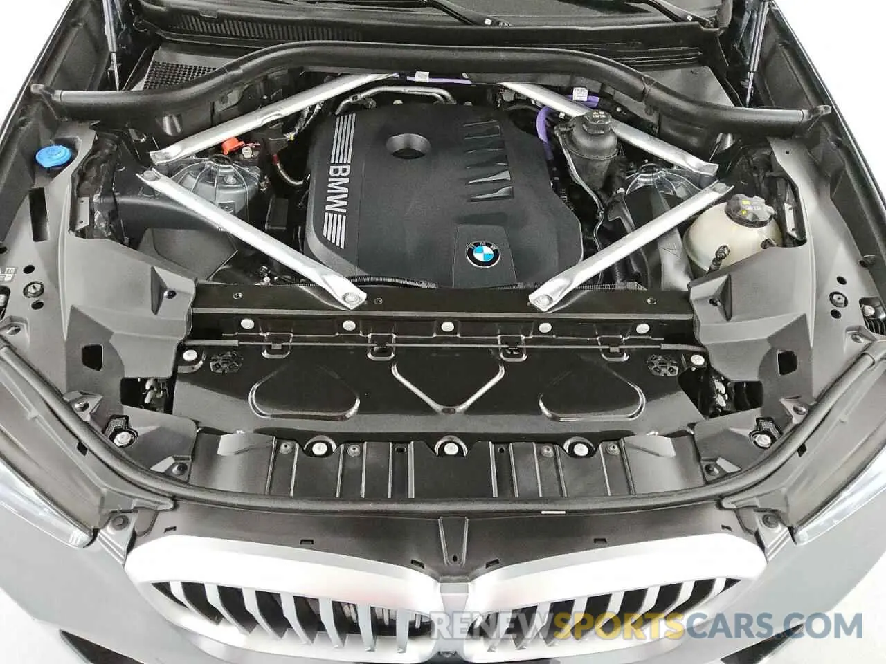 12 Photograph of a damaged car 5UX23EU09R9V60887 BMW X5 2024