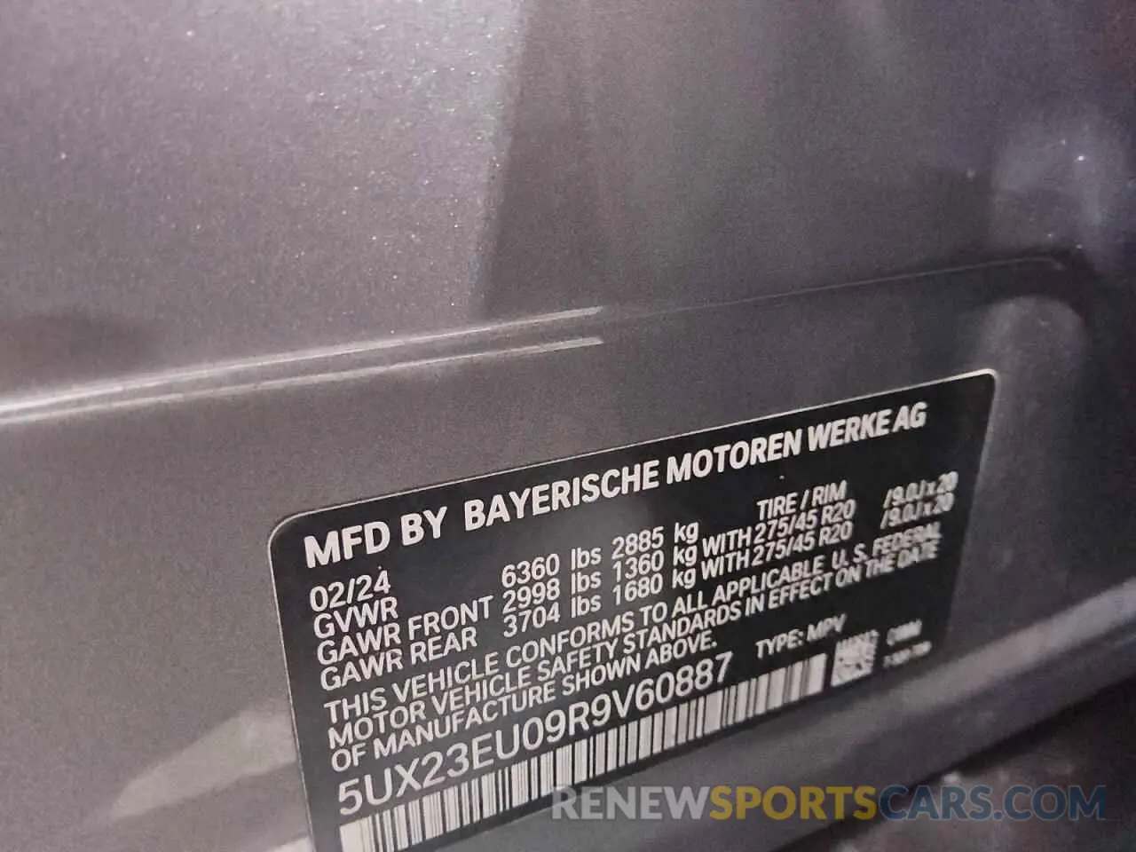 13 Photograph of a damaged car 5UX23EU09R9V60887 BMW X5 2024