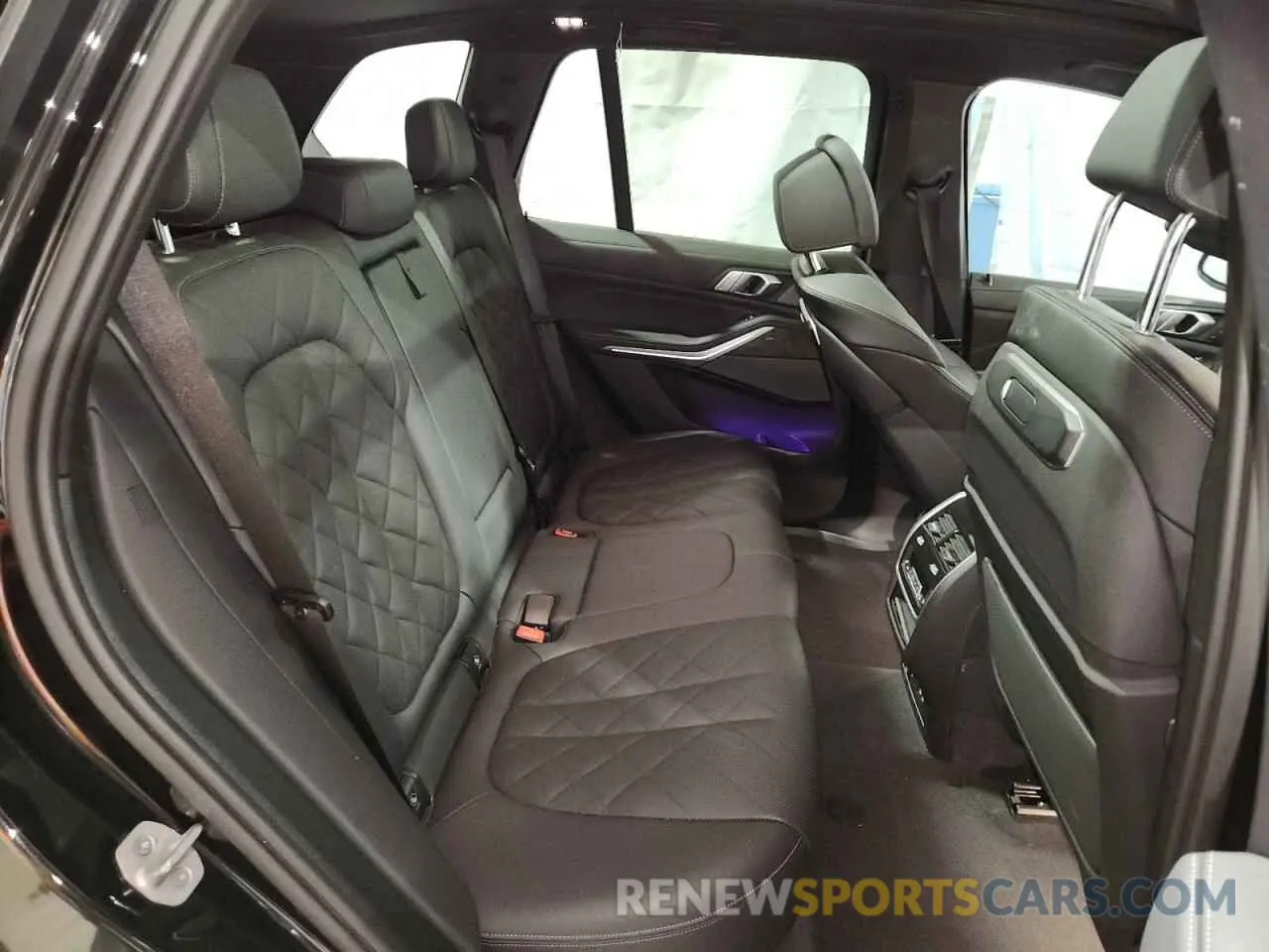 11 Фотография поврежденного автомобиля 5UX23EU09R9V62123 BMW X5 2024