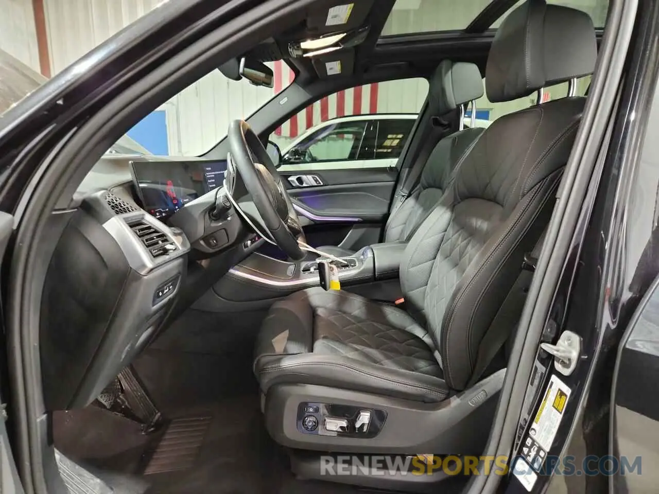 7 Фотография поврежденного автомобиля 5UX23EU09R9V62123 BMW X5 2024