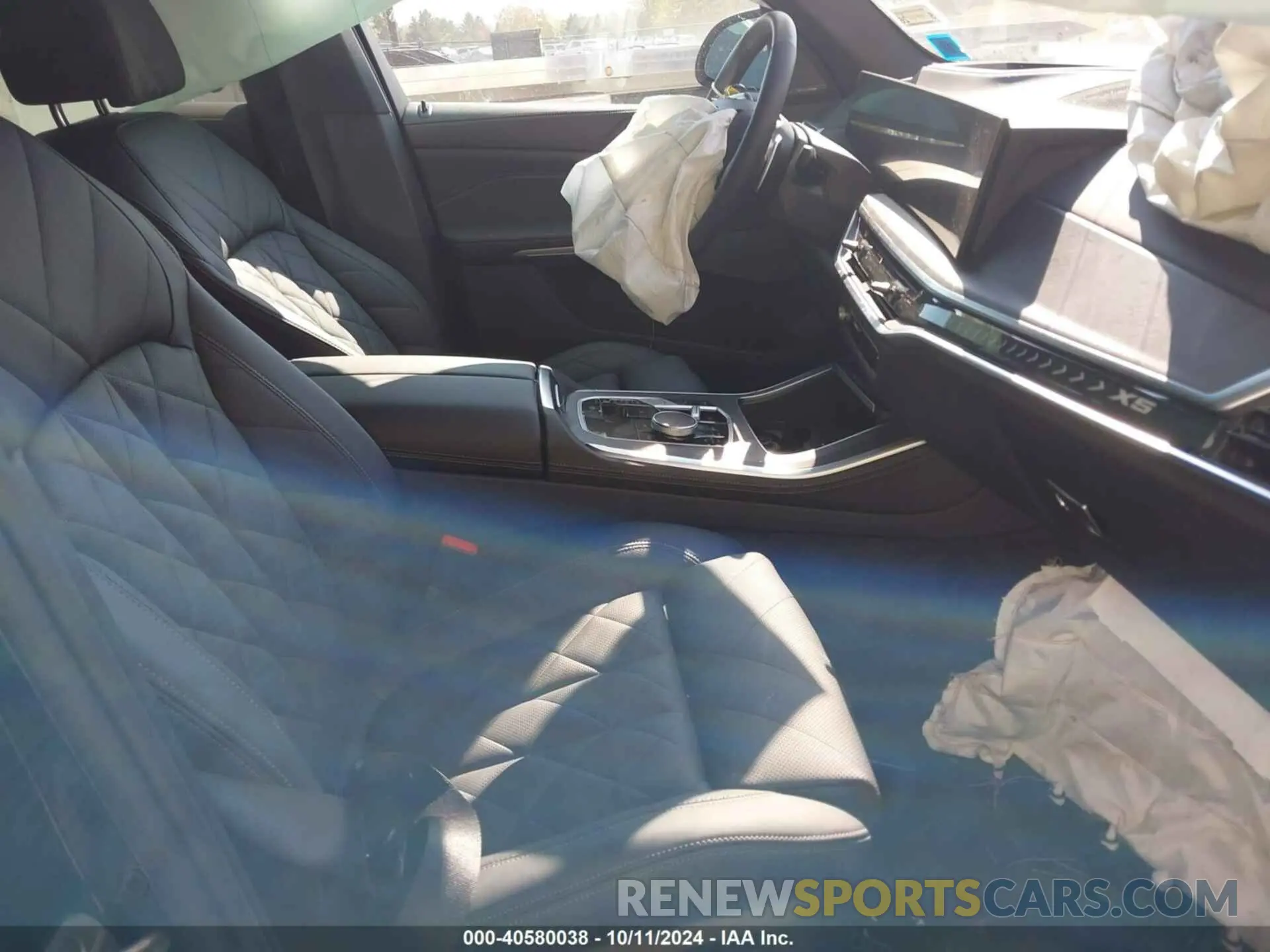 5 Photograph of a damaged car 5UX23EU0XR9V87595 BMW X5 2024