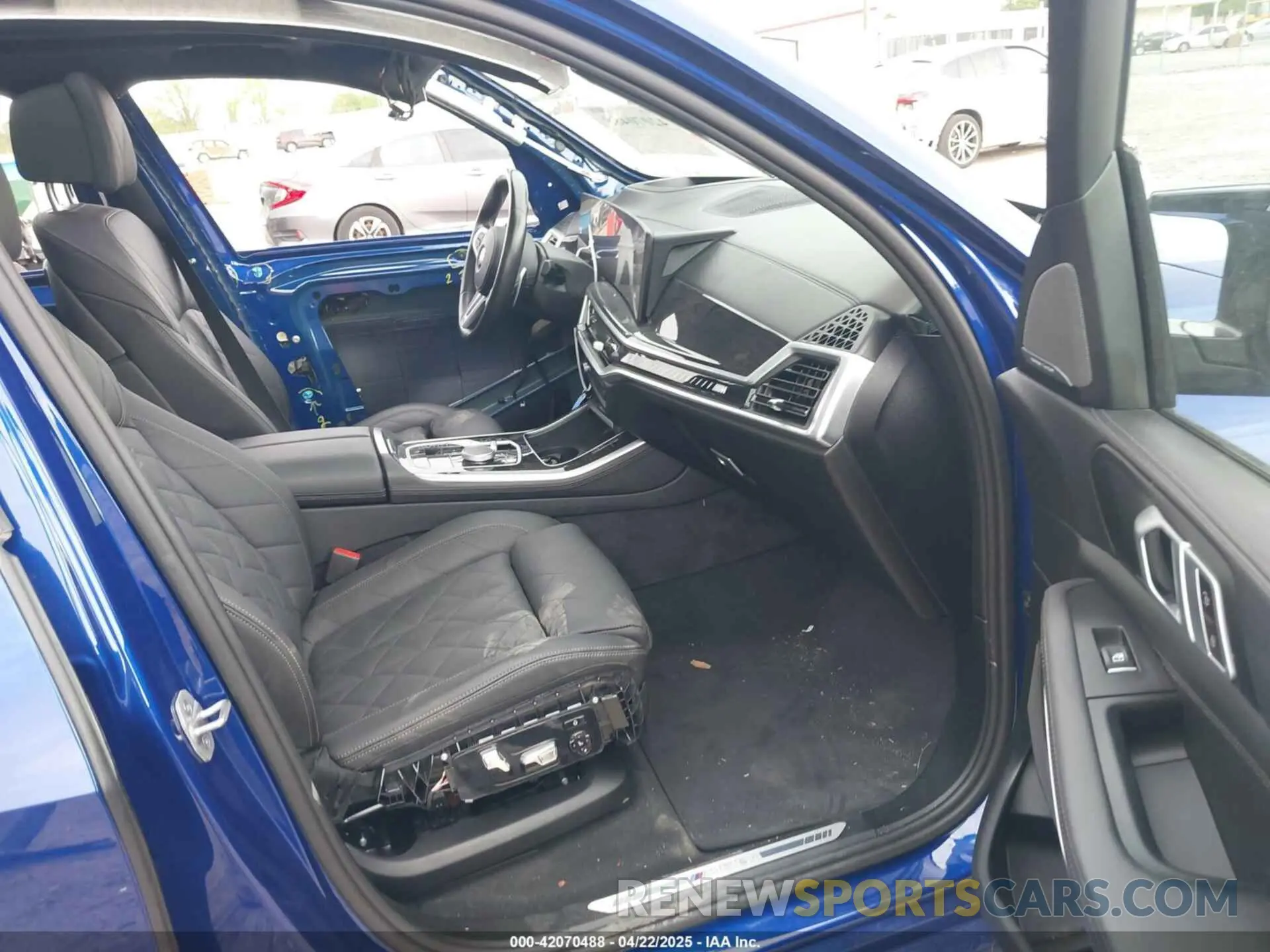 5 Фотография поврежденного автомобиля 5UX33EU05R9U83164 BMW X5 2024