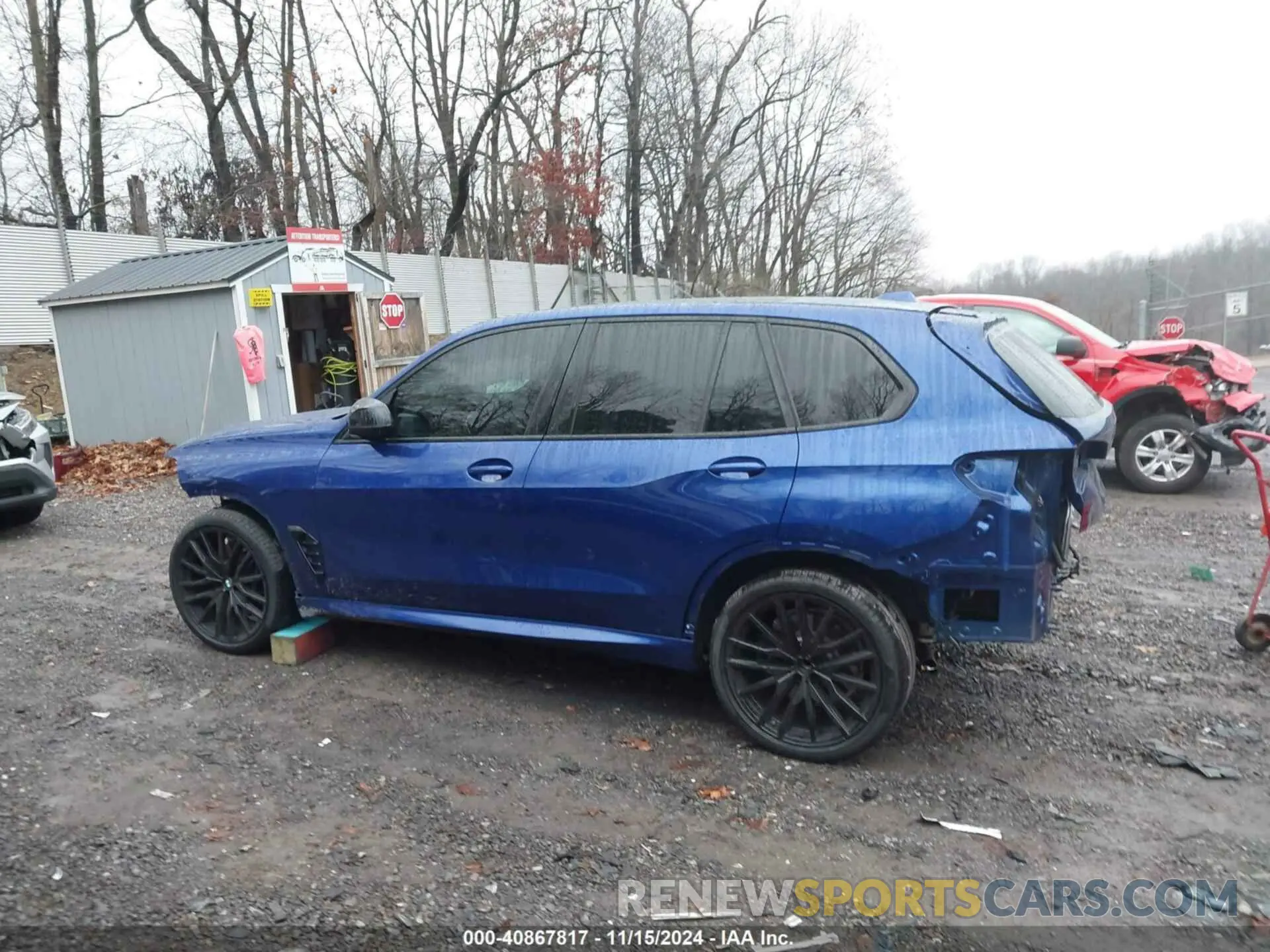 15 Photograph of a damaged car 5UX33EU08R9S28895 BMW X5 2024
