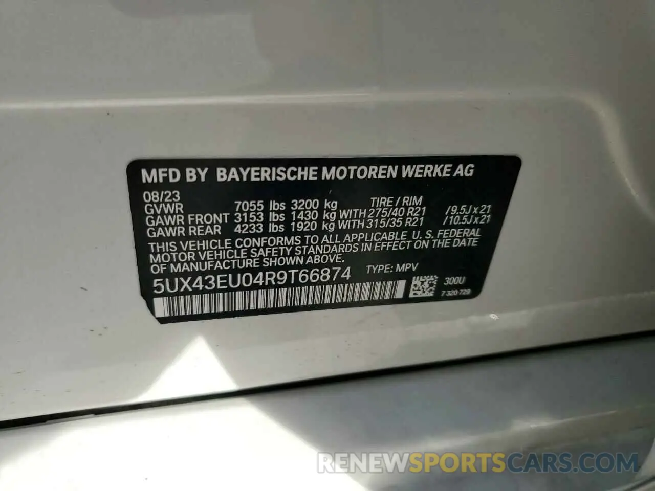 12 Photograph of a damaged car 5UX43EU04R9T66874 BMW X5 2024