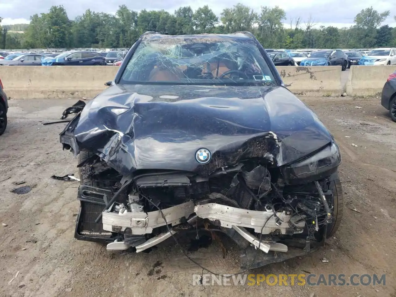 5 Photograph of a damaged car 5UX43EU05R9T10068 BMW X5 2024