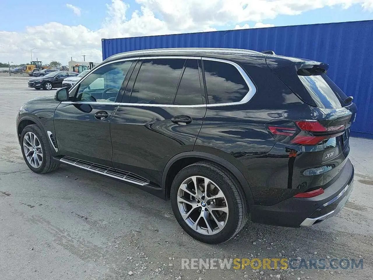 2 Фотография поврежденного автомобиля 5UX13EU05S9X27974 BMW X5 2025