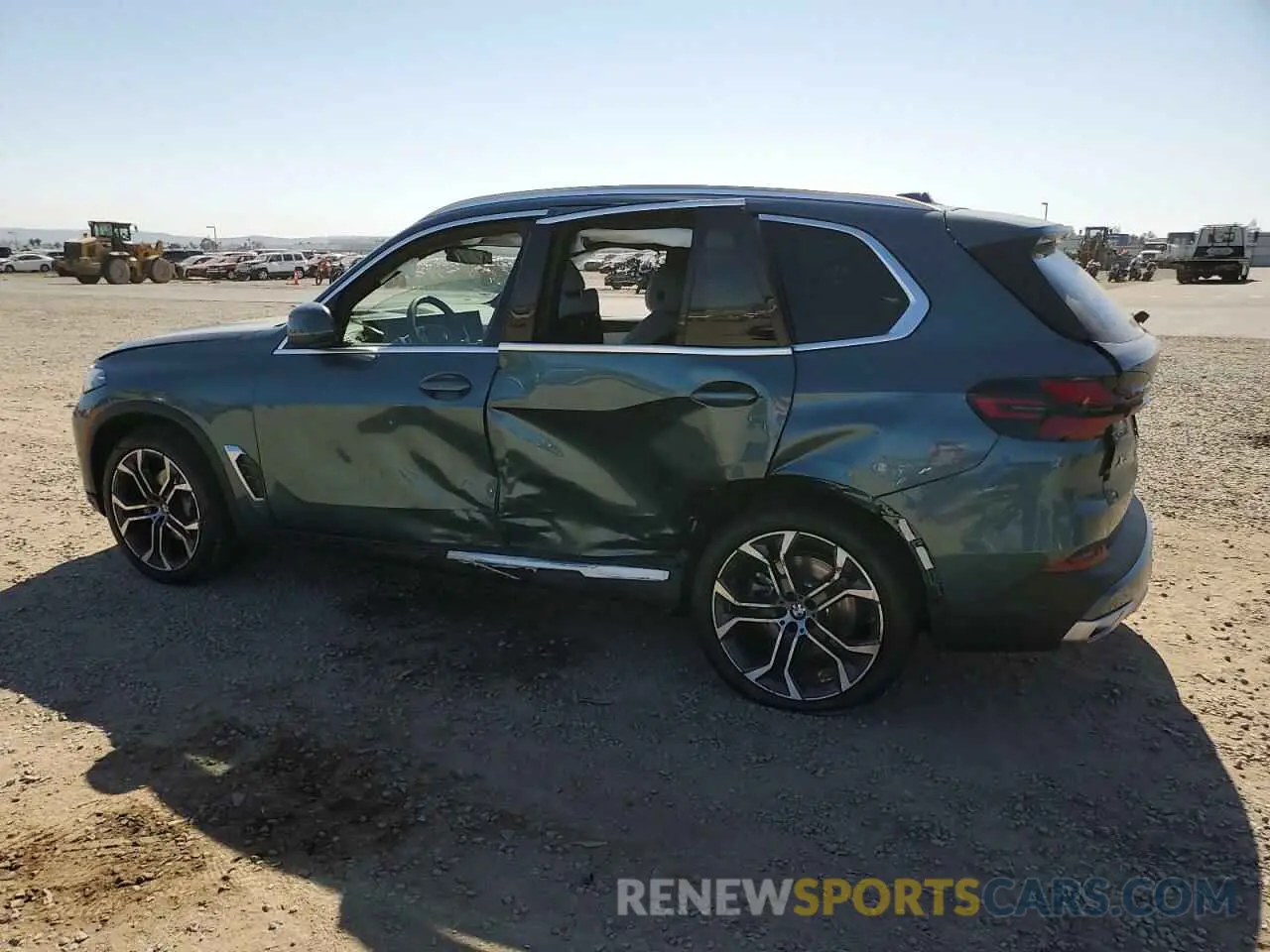 2 Фотография поврежденного автомобиля 5UX13EU08S9Z03786 BMW X5 2025