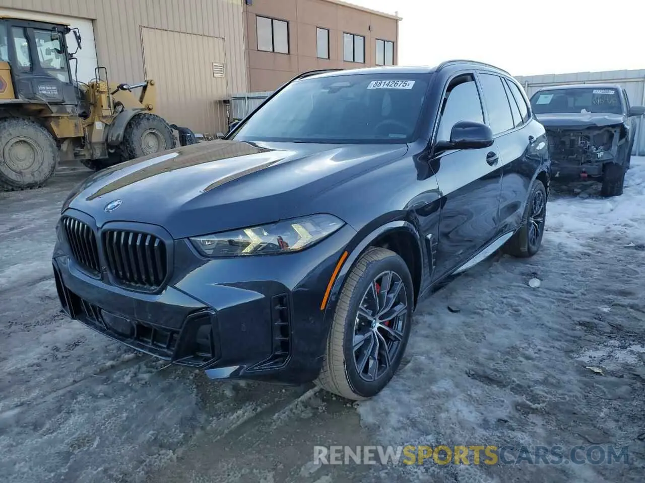 1 Photograph of a damaged car 5UX23EU01S9Y09172 BMW X5 2025