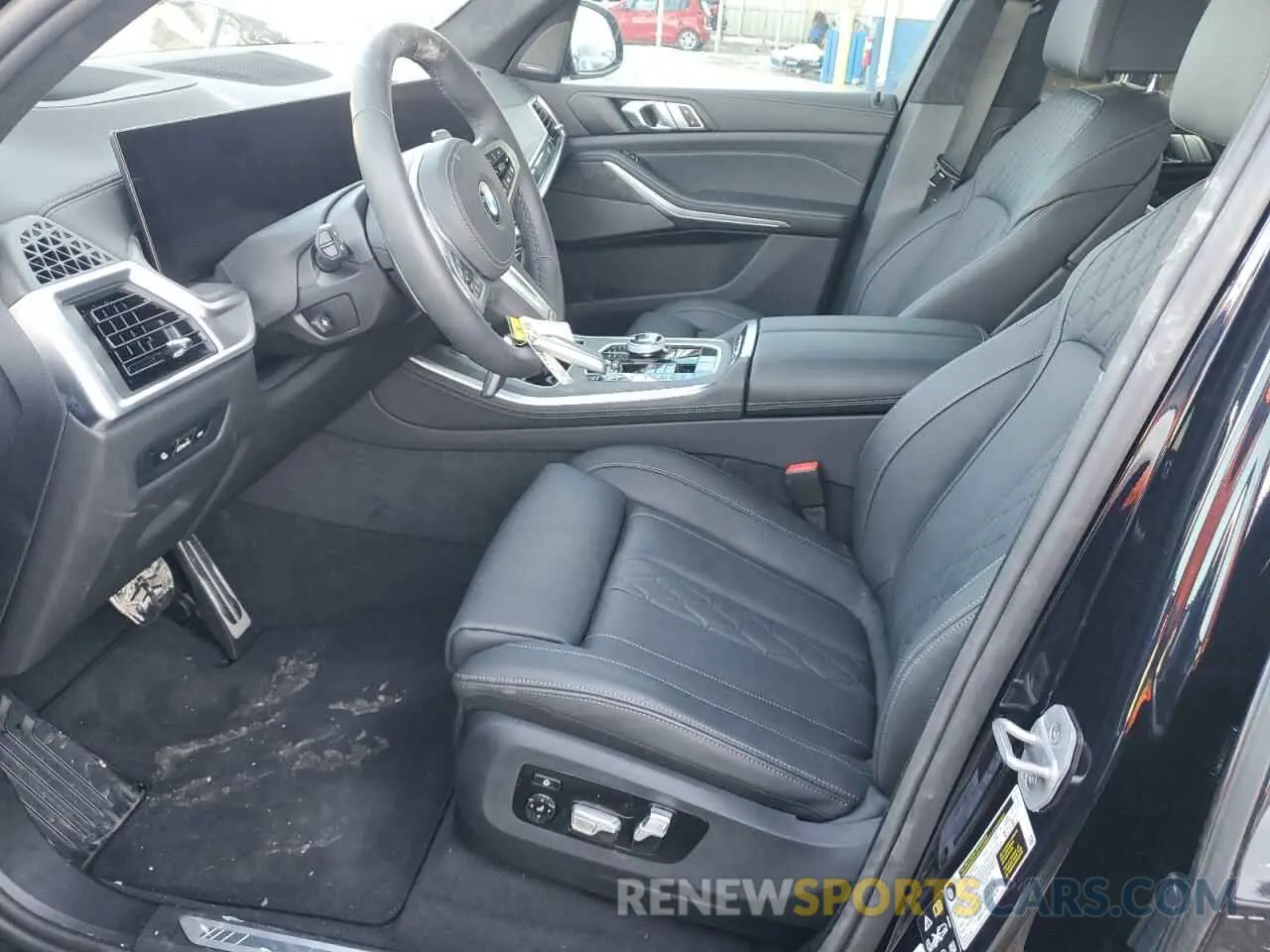 7 Photograph of a damaged car 5UX23EU01S9Y09172 BMW X5 2025