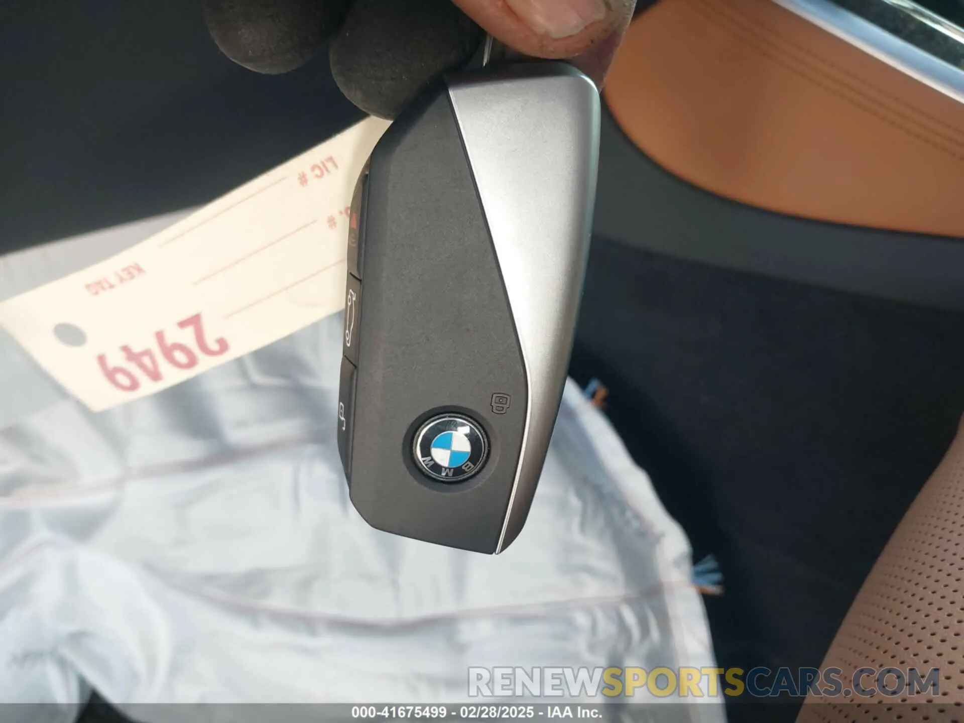 11 Photograph of a damaged car 5UX23EU01S9Y28983 BMW X5 2025