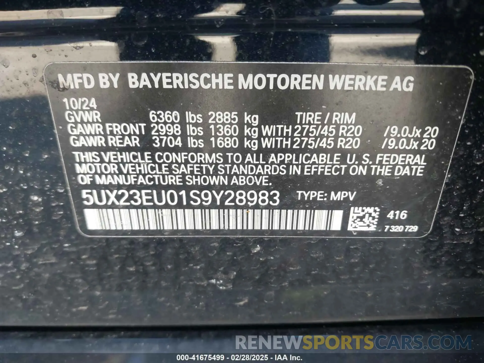 9 Photograph of a damaged car 5UX23EU01S9Y28983 BMW X5 2025