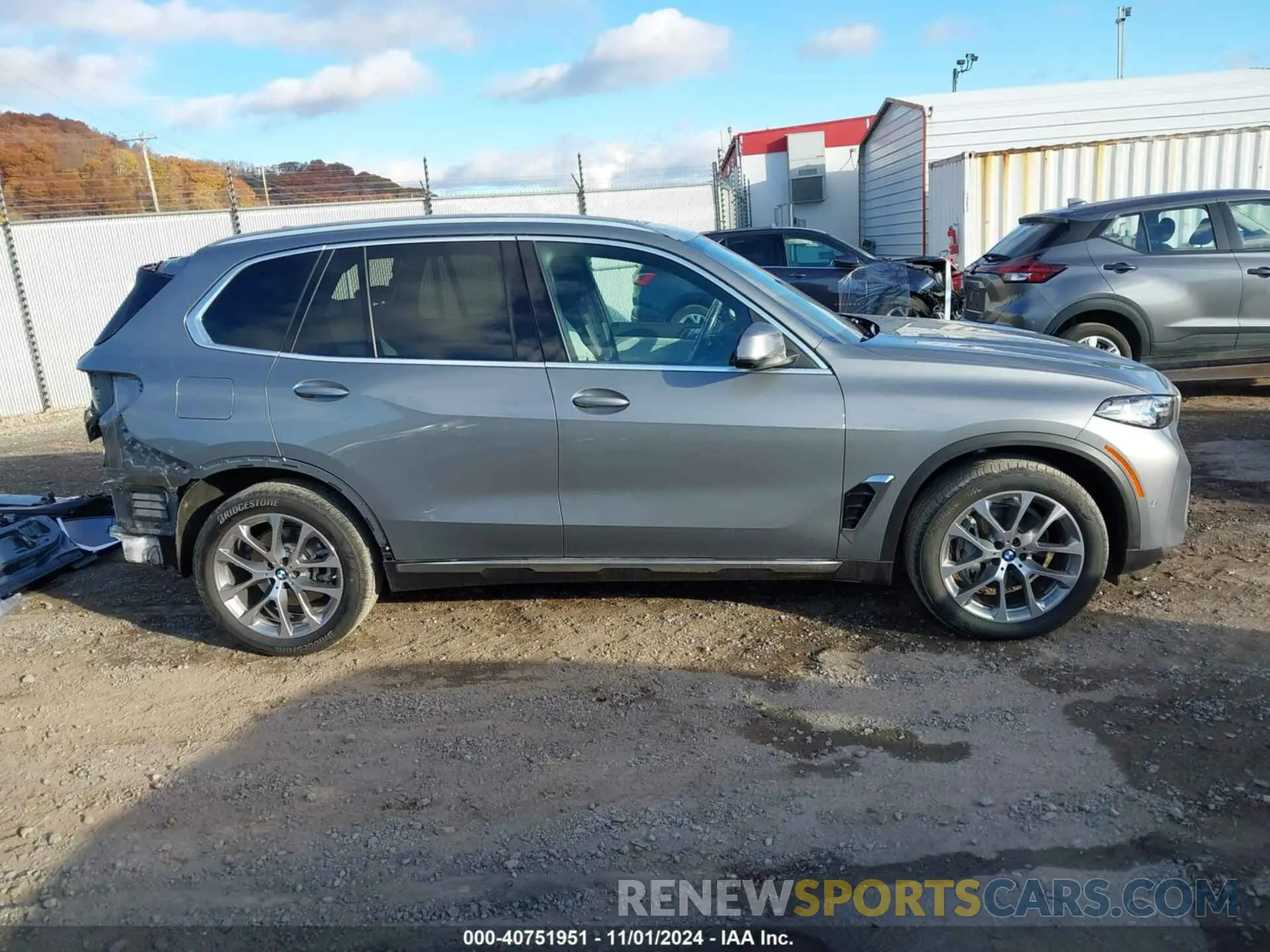 14 Photograph of a damaged car 5UX23EU02S9X13437 BMW X5 2025