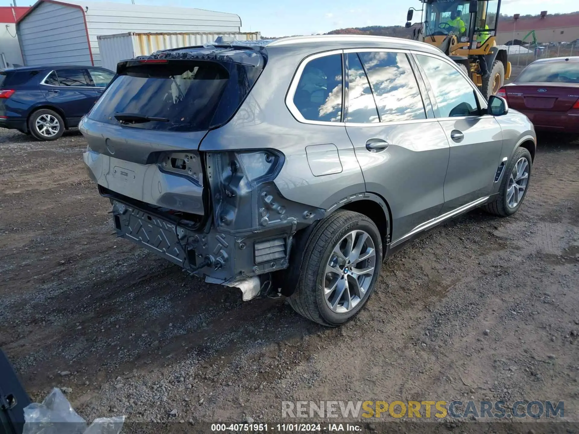4 Photograph of a damaged car 5UX23EU02S9X13437 BMW X5 2025