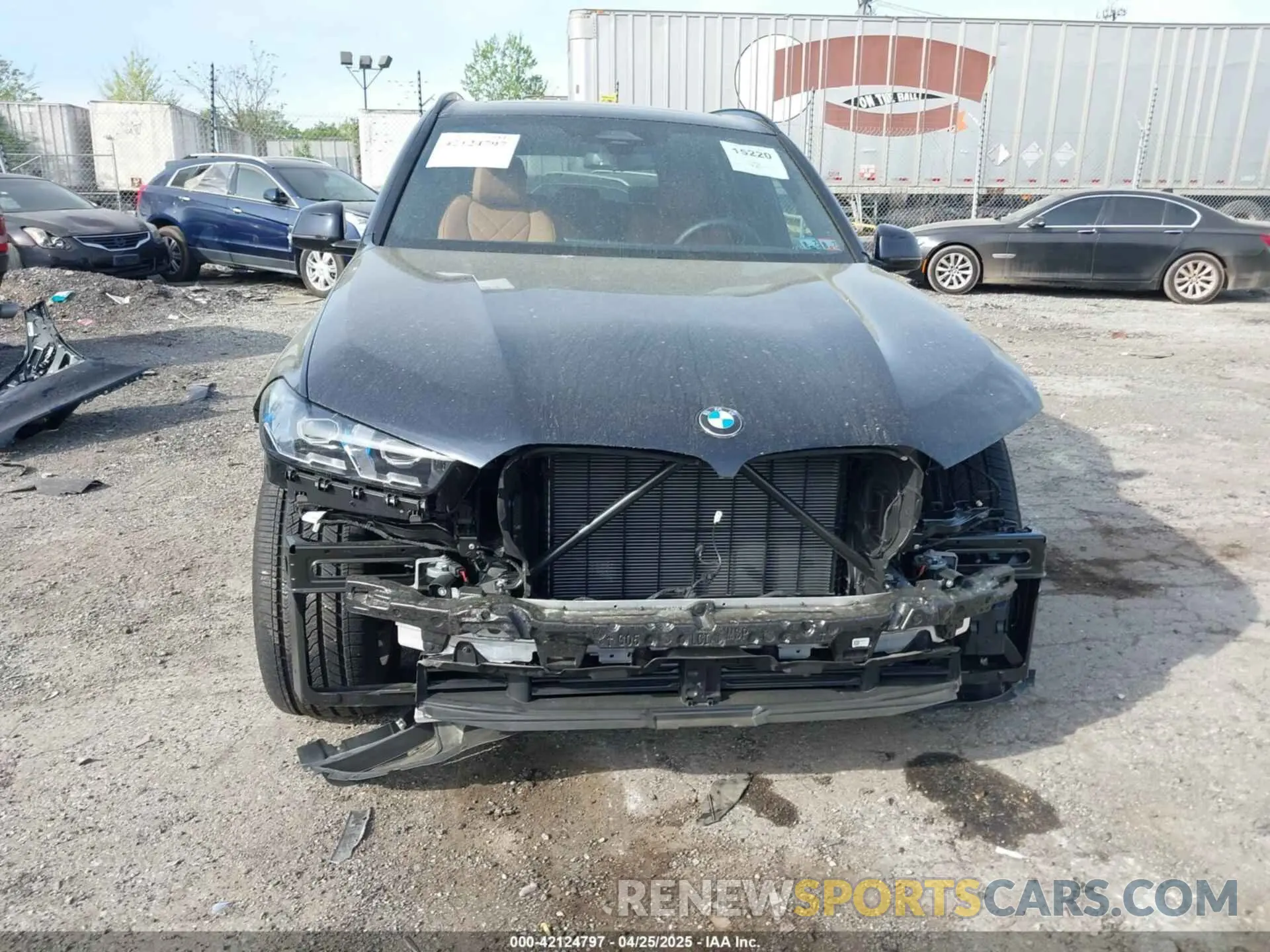 16 Фотография поврежденного автомобиля 5UX23EU04S9Y37497 BMW X5 2025