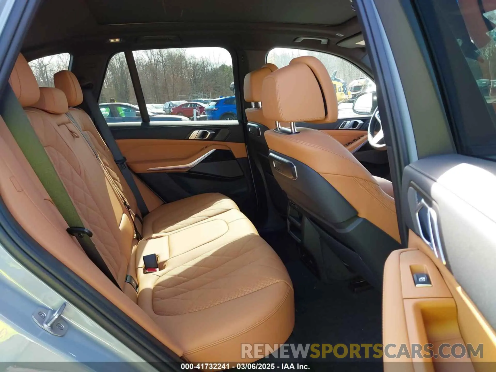 8 Фотография поврежденного автомобиля 5UX23EU05S9W51046 BMW X5 2025
