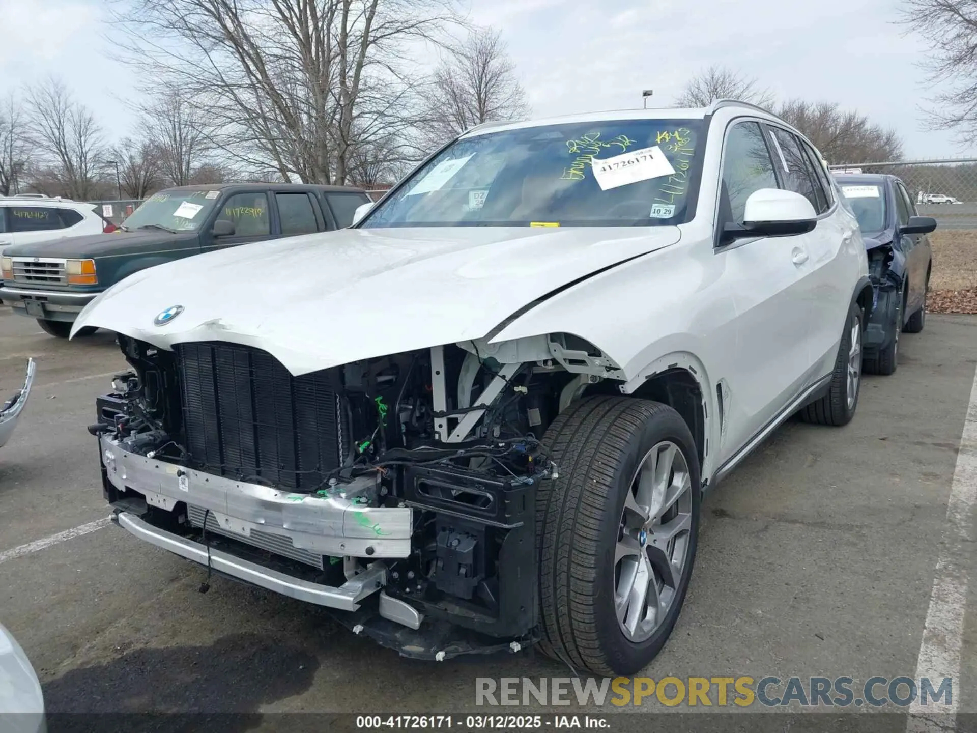 2 Photograph of a damaged car 5UX23EU06S9W52867 BMW X5 2025