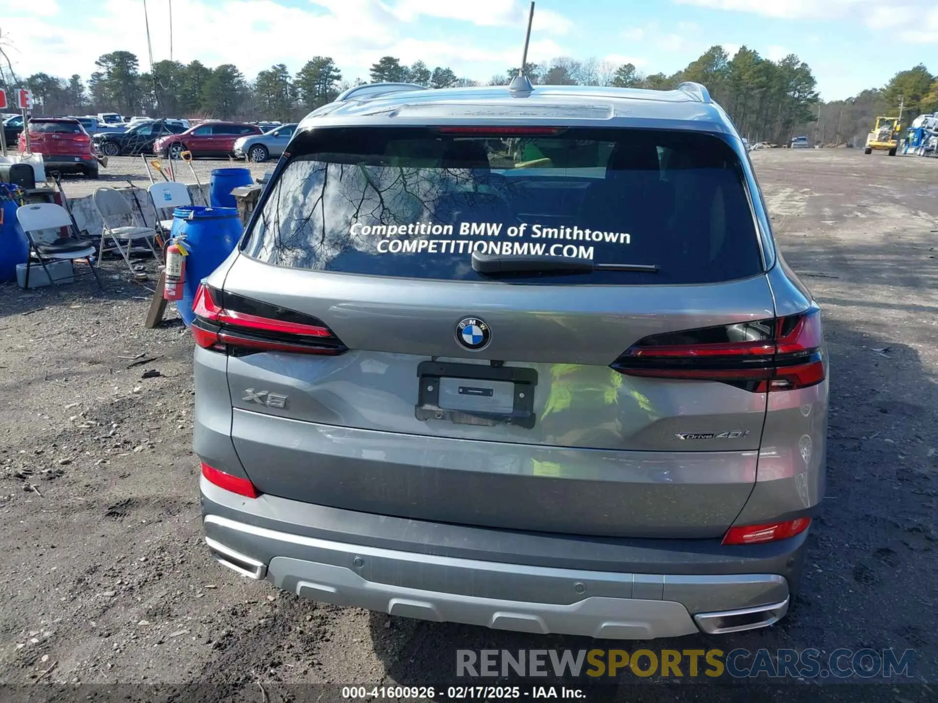 16 Photograph of a damaged car 5UX23EU09S9W38011 BMW X5 2025