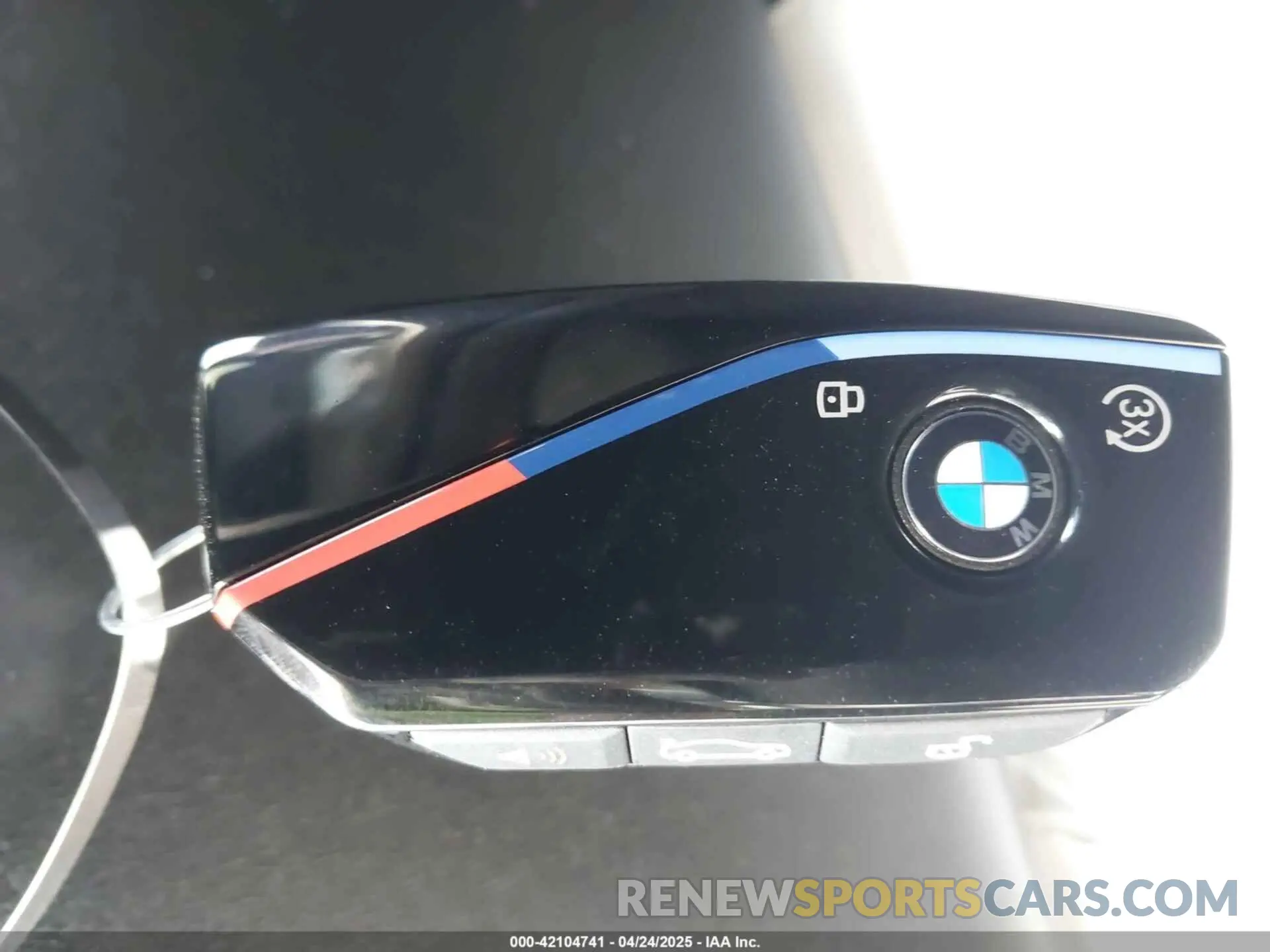 11 Photograph of a damaged car 5UX33EU01S9Z77785 BMW X5 2025