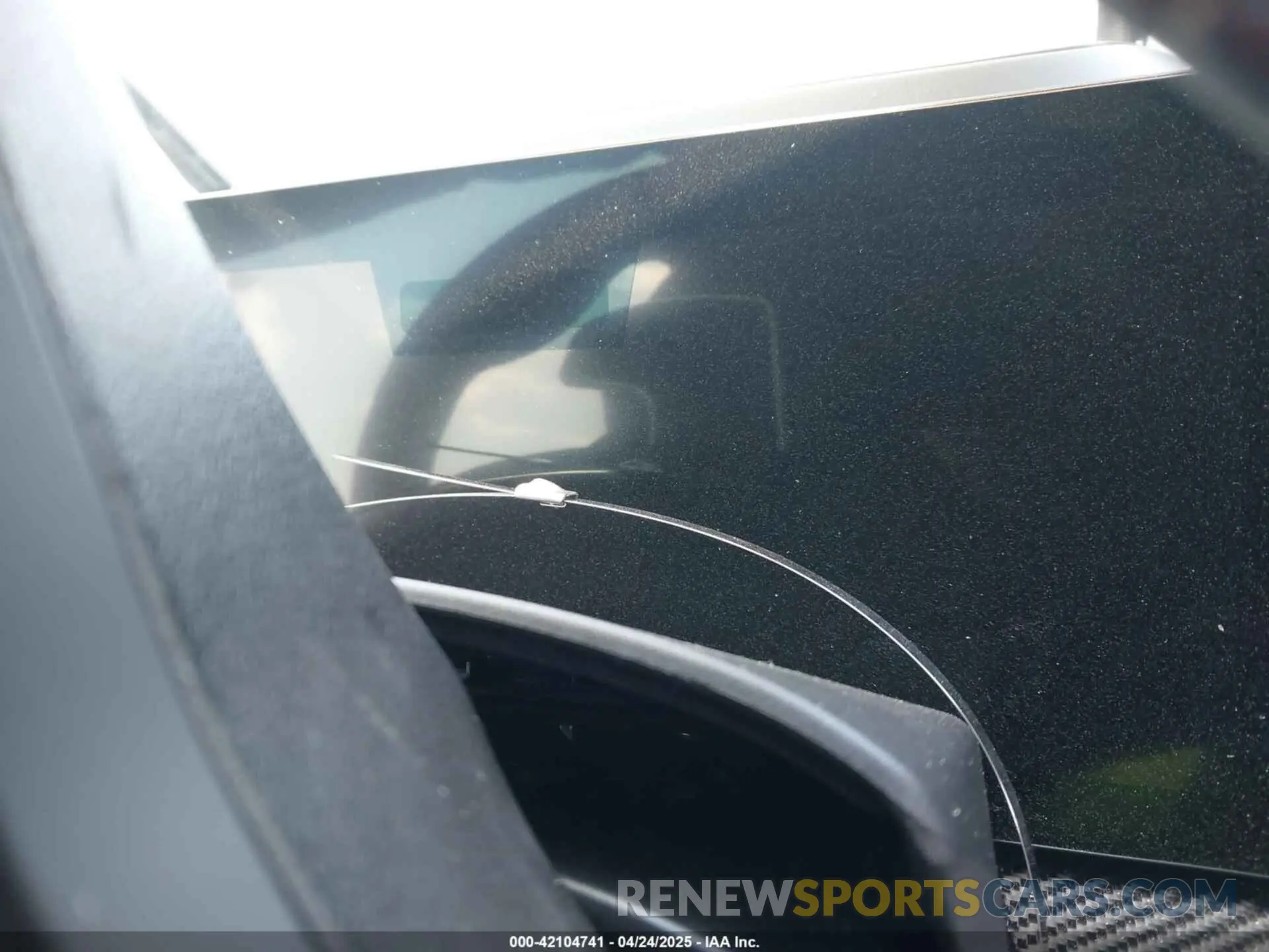 7 Photograph of a damaged car 5UX33EU01S9Z77785 BMW X5 2025