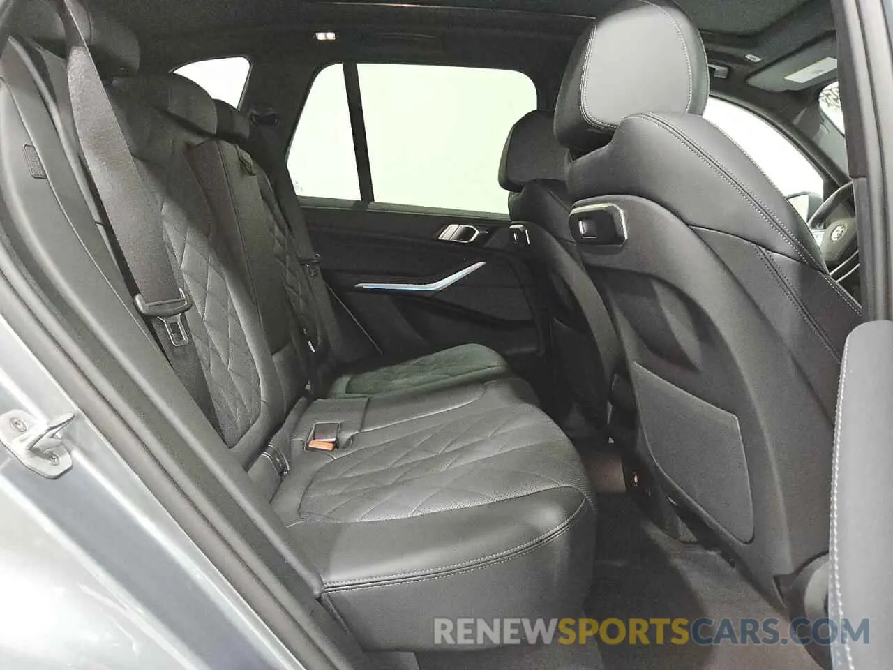 11 Фотография поврежденного автомобиля 5UX43EU07S9Y94415 BMW X5 2025