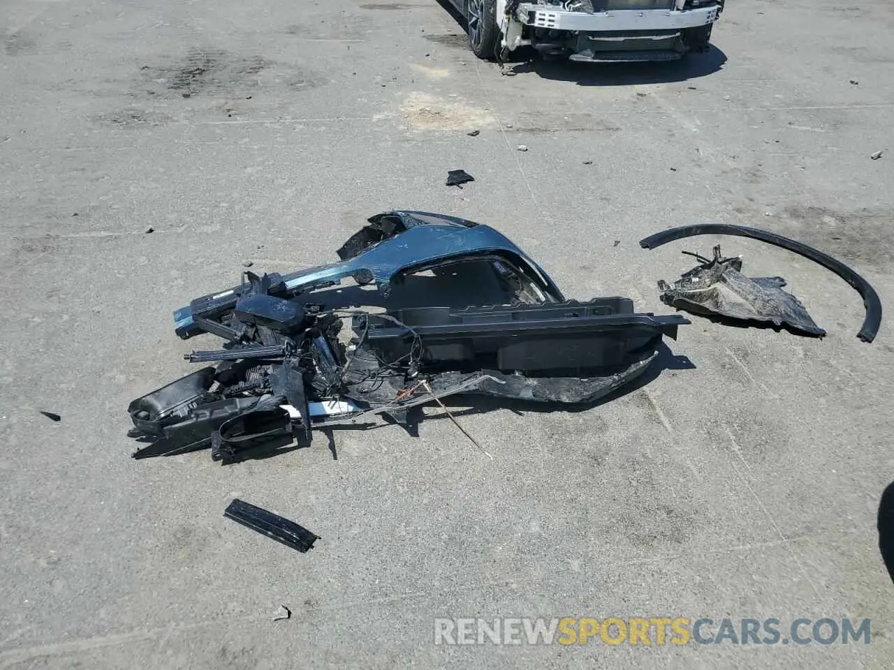 13 Photograph of a damaged car 5UX43EU0XS9X05014 BMW X5 2025