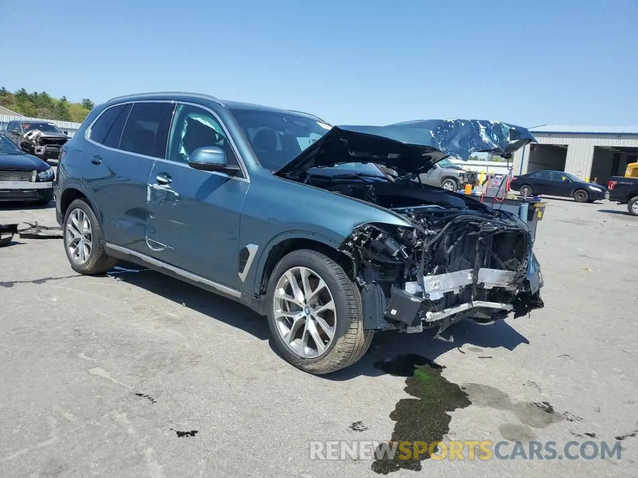 4 Photograph of a damaged car 5UX43EU0XS9X05014 BMW X5 2025
