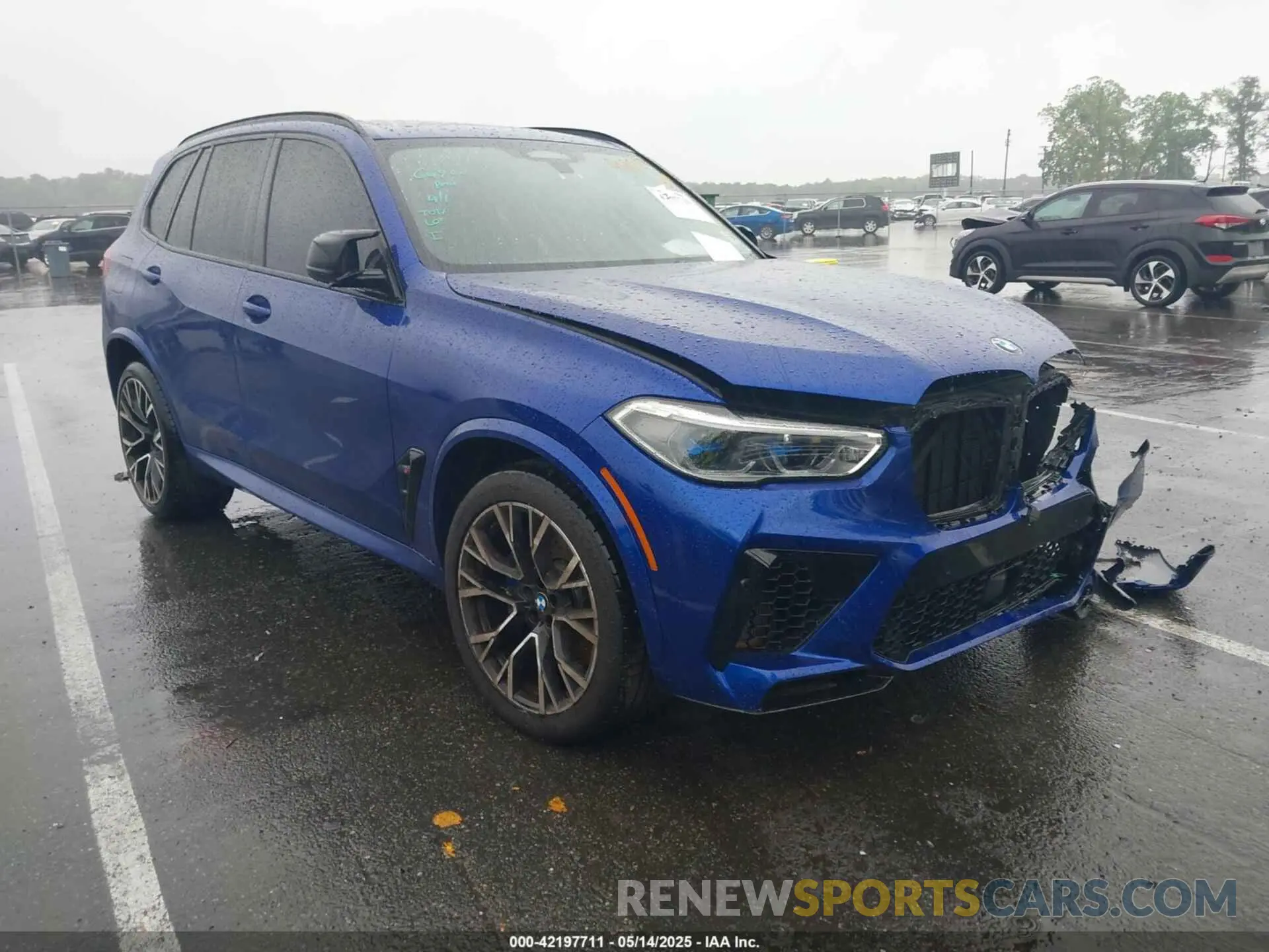 1 Фотография поврежденного автомобиля 5YMJU0C09L9C83612 BMW X5 M 2020
