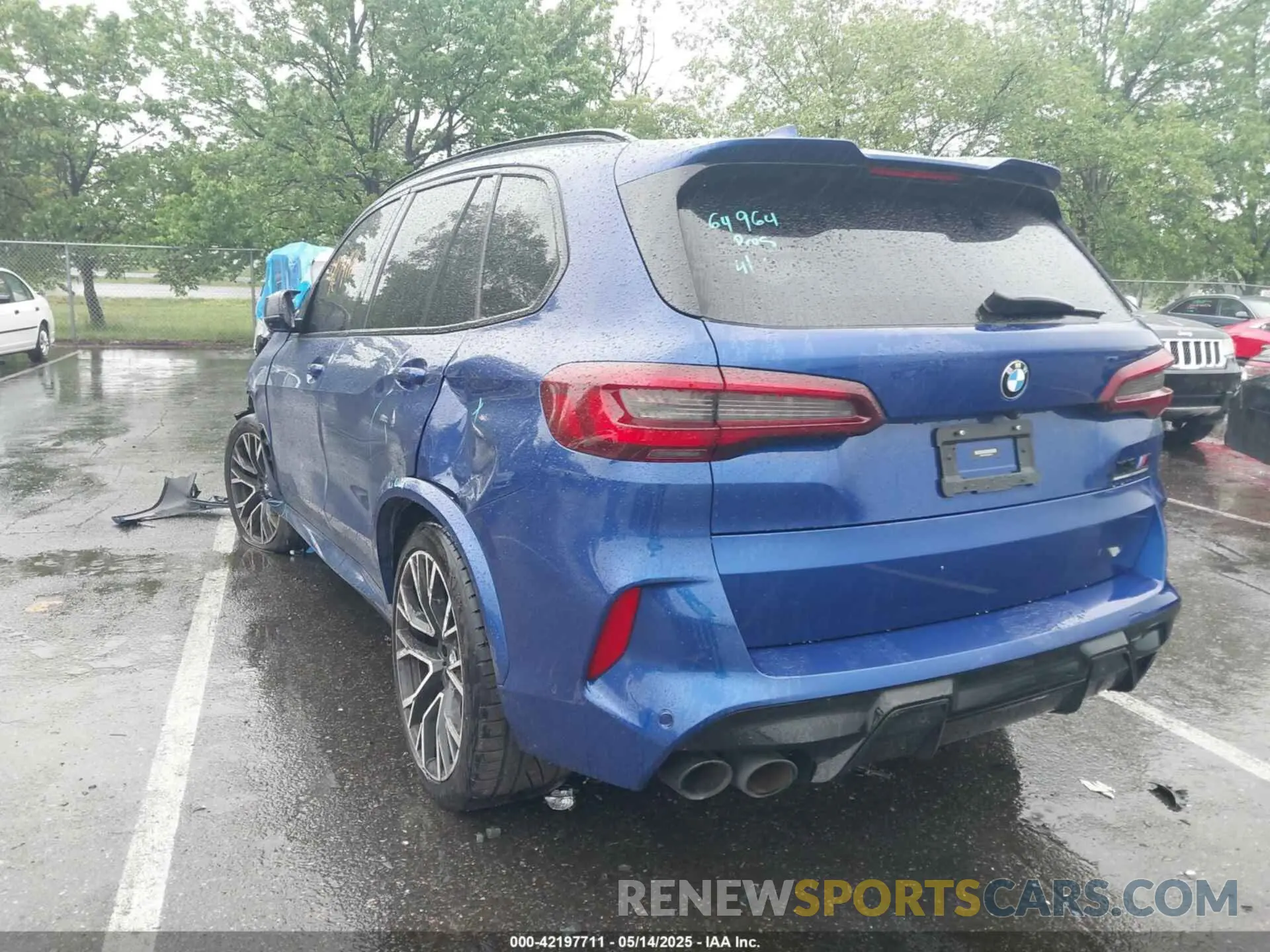 18 Фотография поврежденного автомобиля 5YMJU0C09L9C83612 BMW X5 M 2020