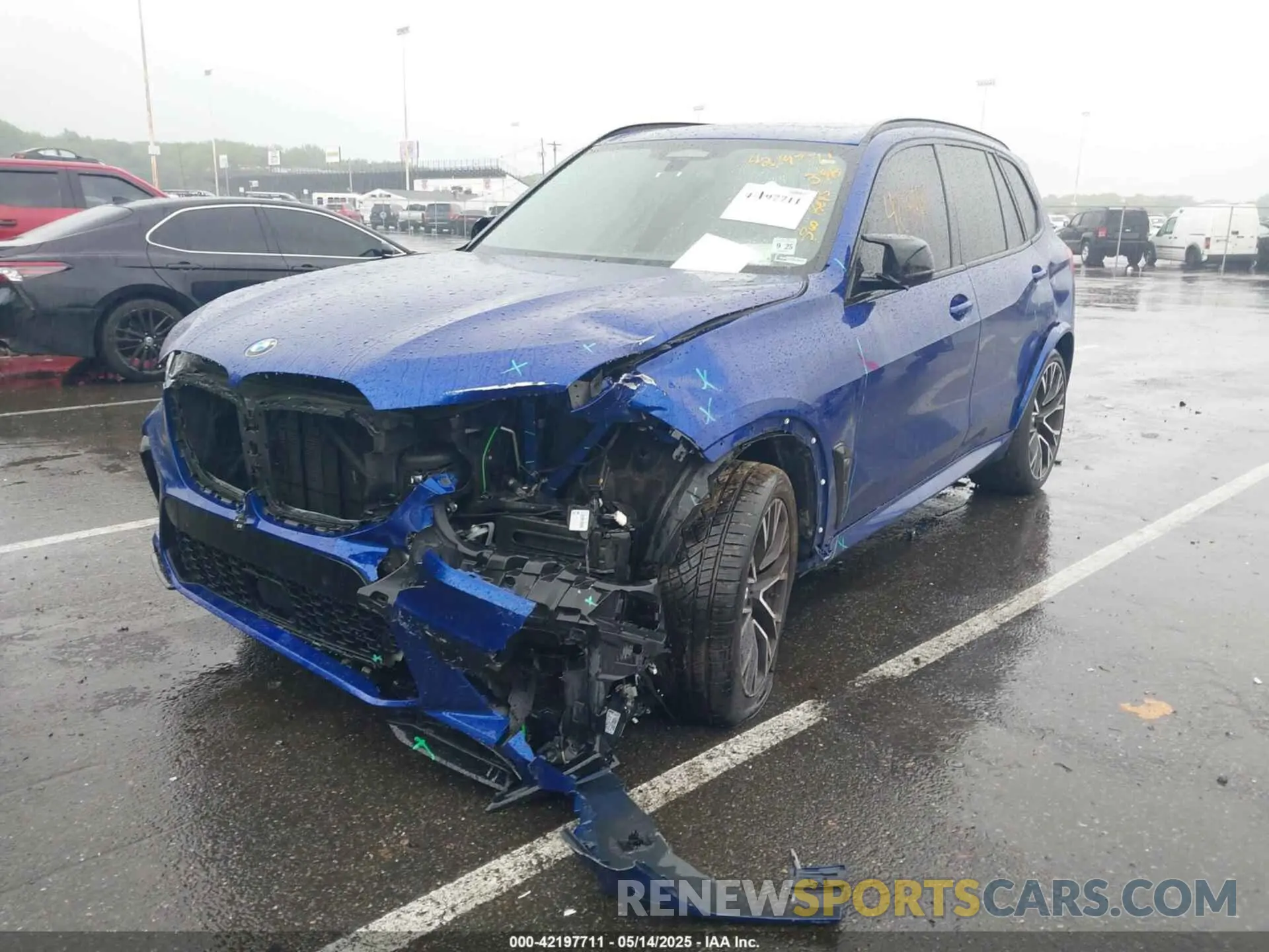 2 Фотография поврежденного автомобиля 5YMJU0C09L9C83612 BMW X5 M 2020