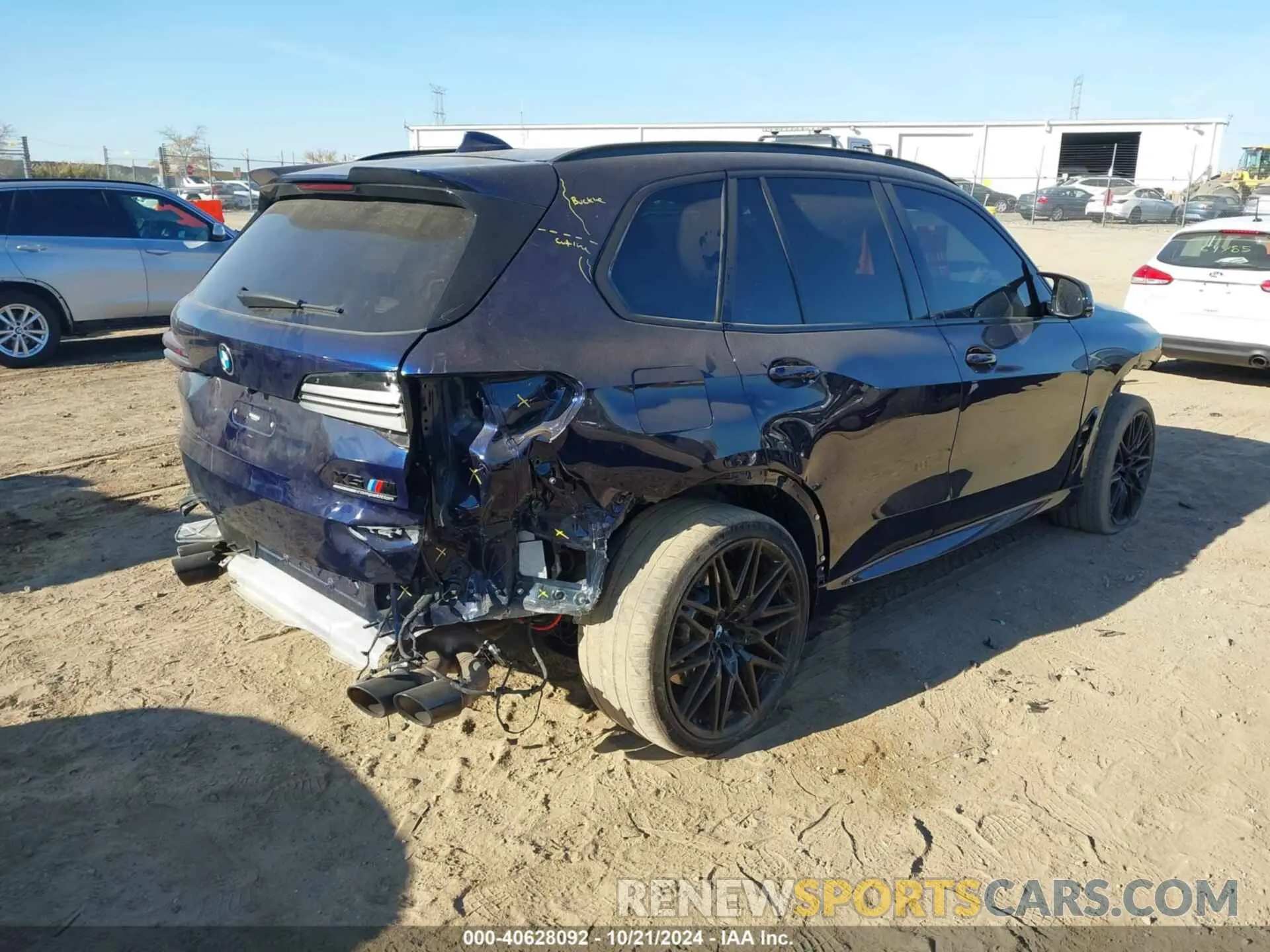 4 Фотография поврежденного автомобиля 5YMJU0C08M9E21223 BMW X5 M 2021