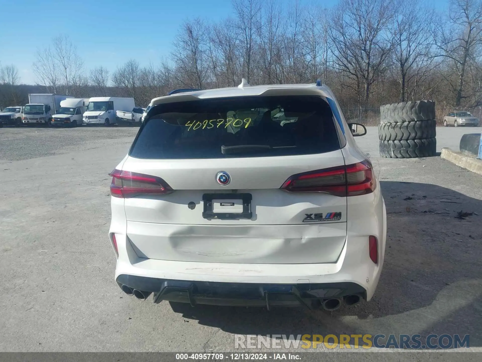 15 Photograph of a damaged car 5YMJU0C03P9R24062 BMW X5 M 2023