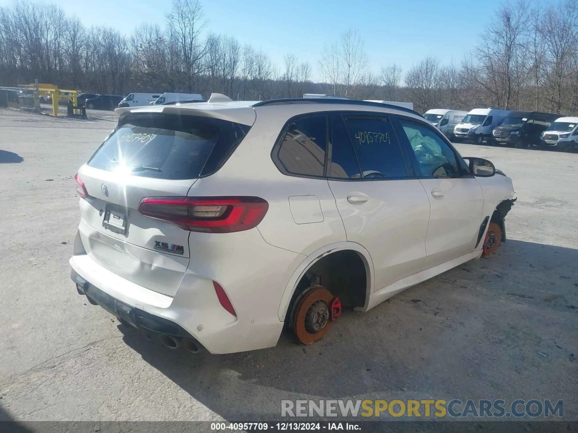 4 Photograph of a damaged car 5YMJU0C03P9R24062 BMW X5 M 2023