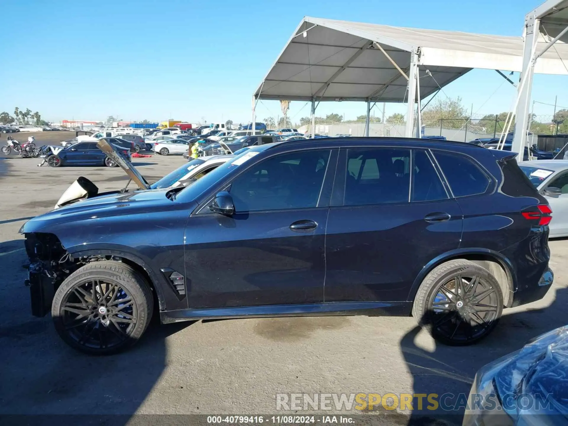 15 Фотография поврежденного автомобиля 5YM13ET08R9U02384 BMW X5 M 2024