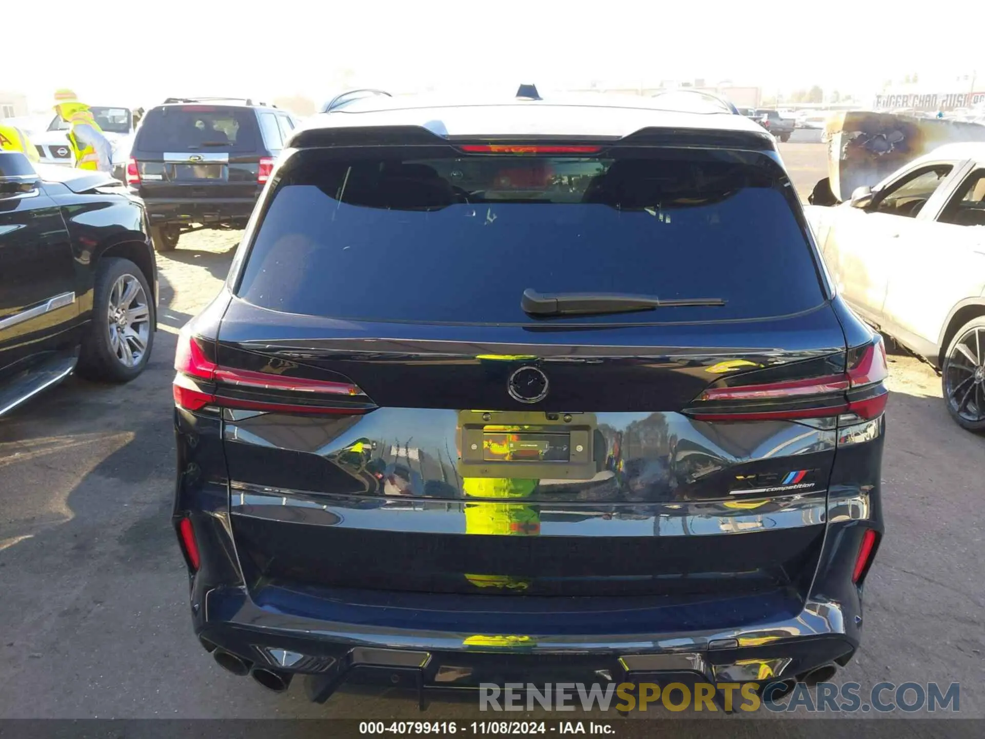 17 Фотография поврежденного автомобиля 5YM13ET08R9U02384 BMW X5 M 2024