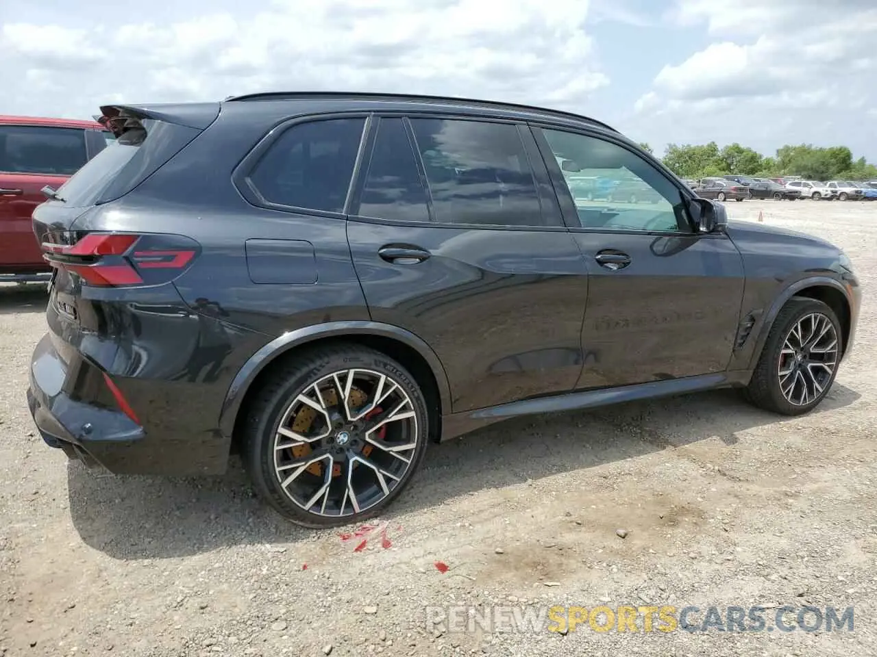 3 Фотография поврежденного автомобиля 5YM13ET02R9T87400 BMW X5 M COMPE 2024