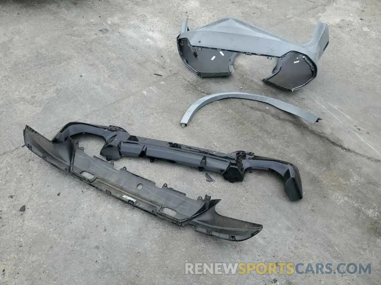 13 Photograph of a damaged car 5YM13ET0XR9S41374 BMW X5 M COMPE 2024