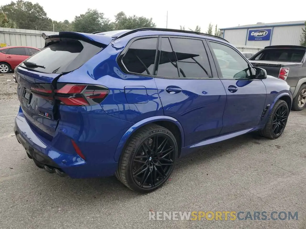 3 Фотография поврежденного автомобиля 5YM13ET09S9X53469 BMW X5 M COMPE 2025