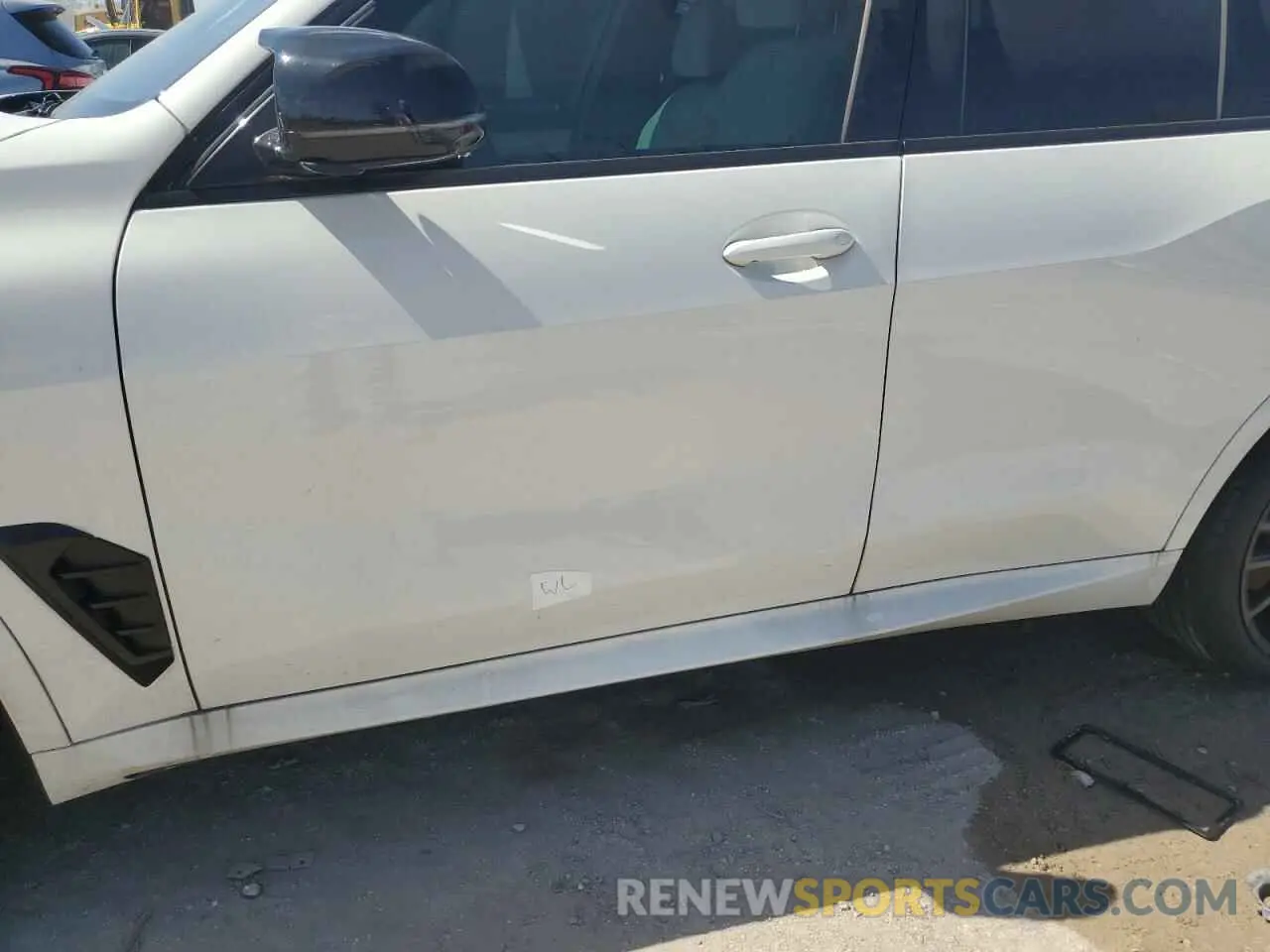 13 Photograph of a damaged car 5UX33EU01R9U55250 BMW X5 M60I 2024