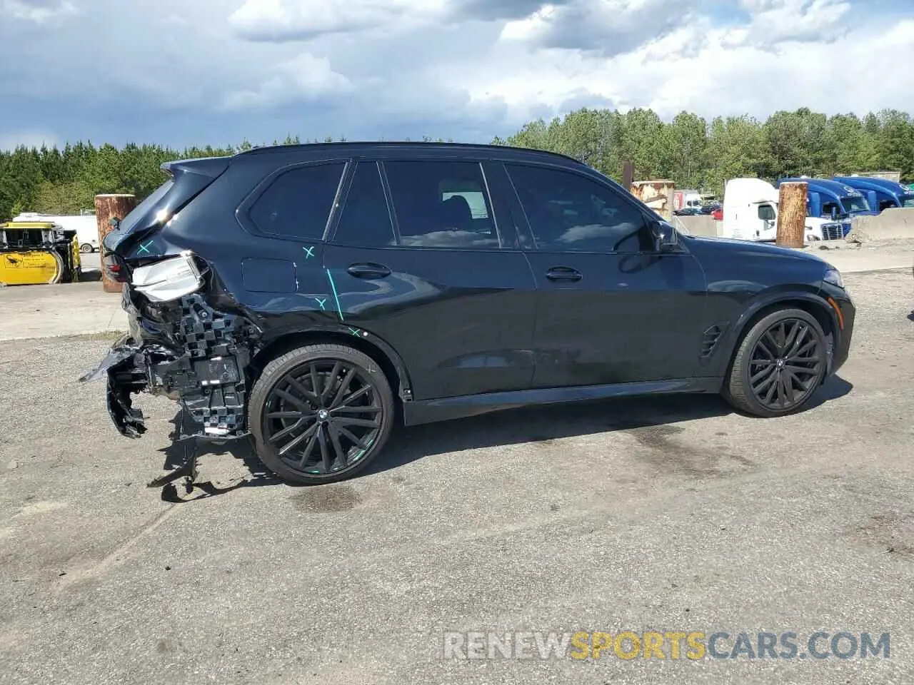 3 Фотография поврежденного автомобиля 5UX33EU05R9T83162 BMW X5 M60I 2024