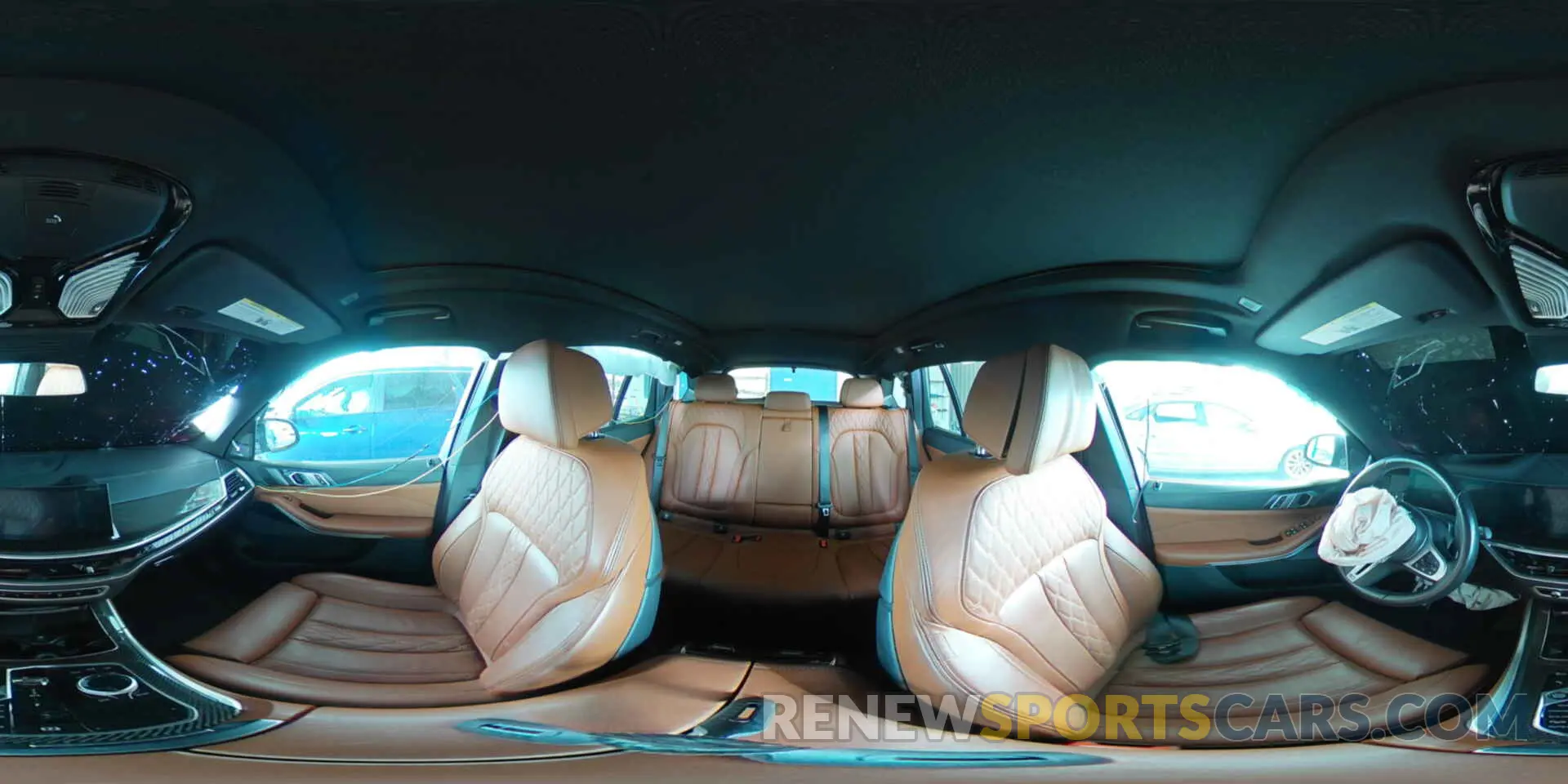 15 Фотография поврежденного автомобиля 5UX33EU09R9T85271 BMW X5 M60I 2024