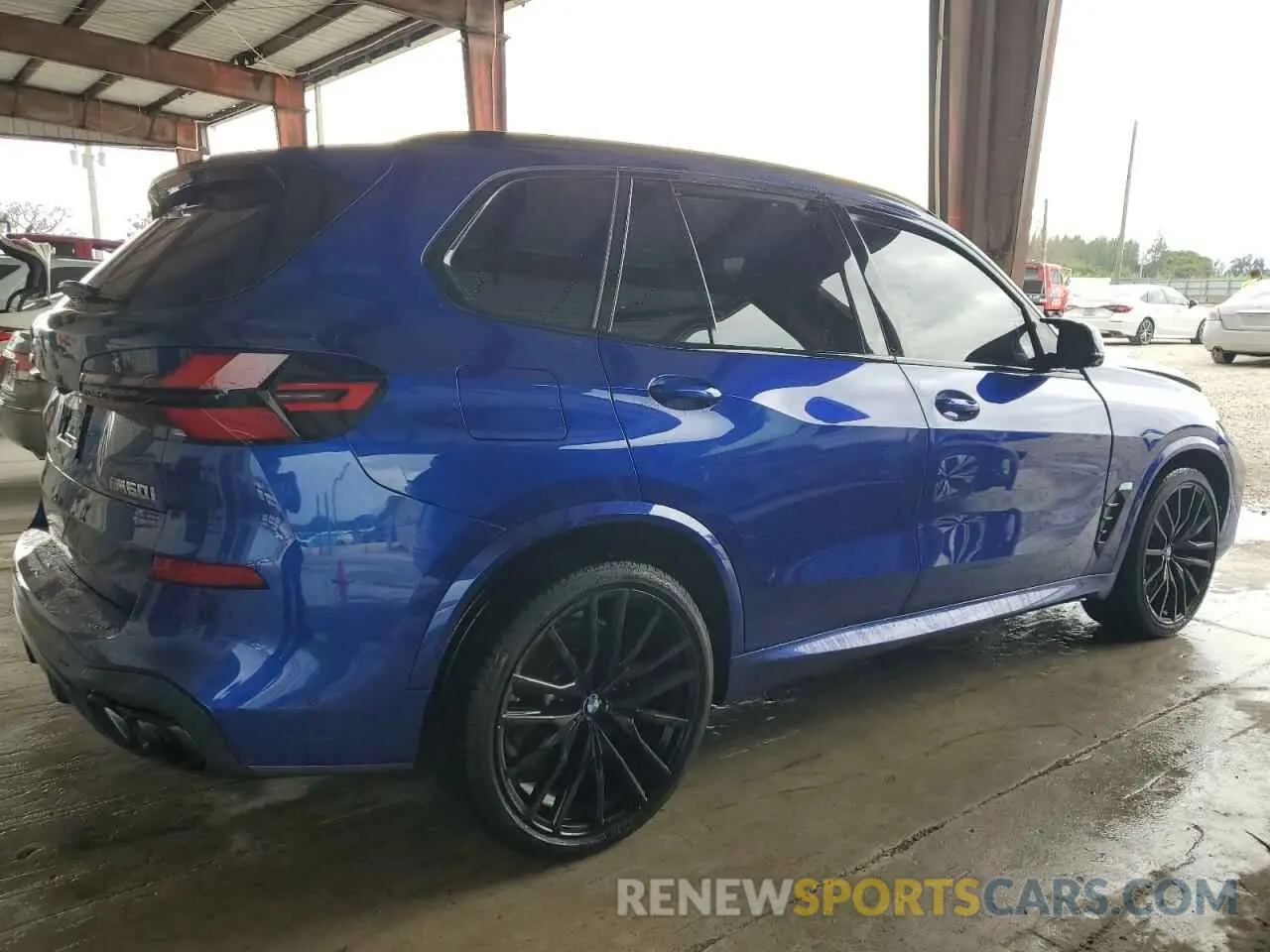 3 Фотография поврежденного автомобиля 5UX33EU09R9T85271 BMW X5 M60I 2024