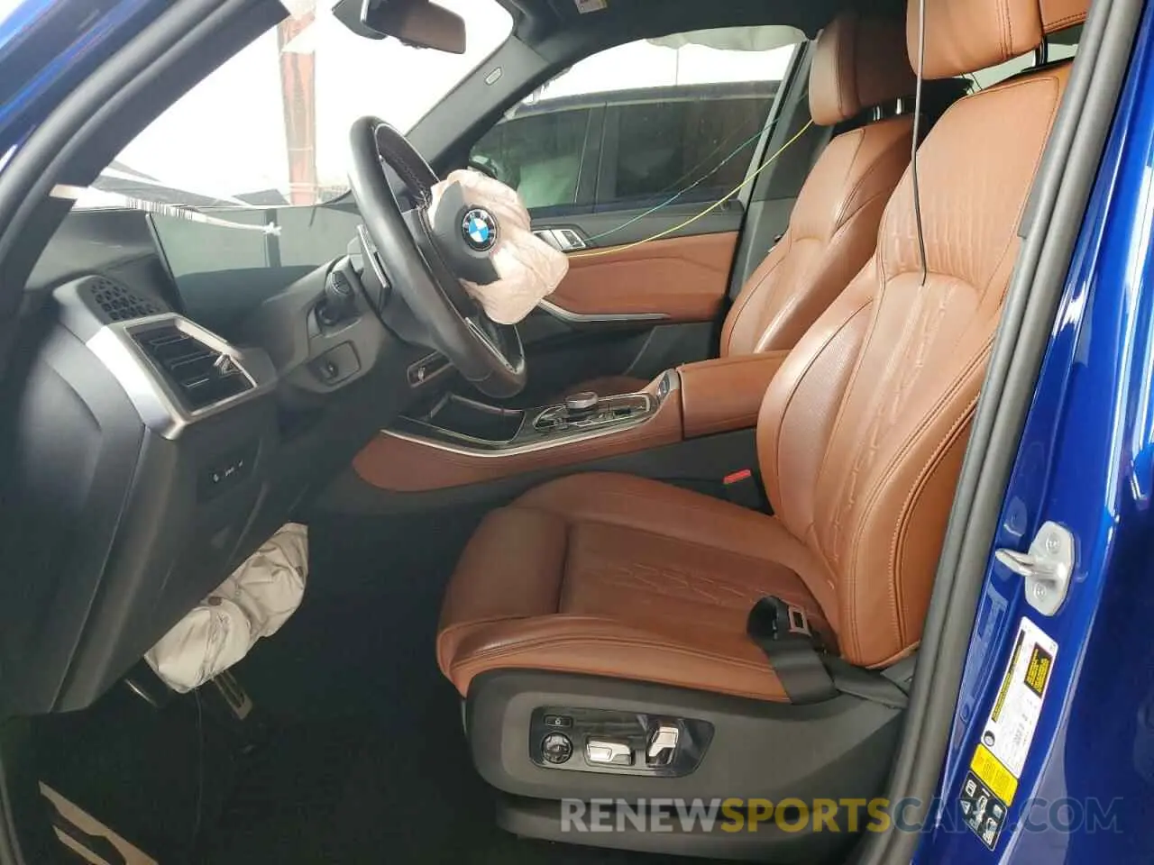 7 Фотография поврежденного автомобиля 5UX33EU09R9T85271 BMW X5 M60I 2024