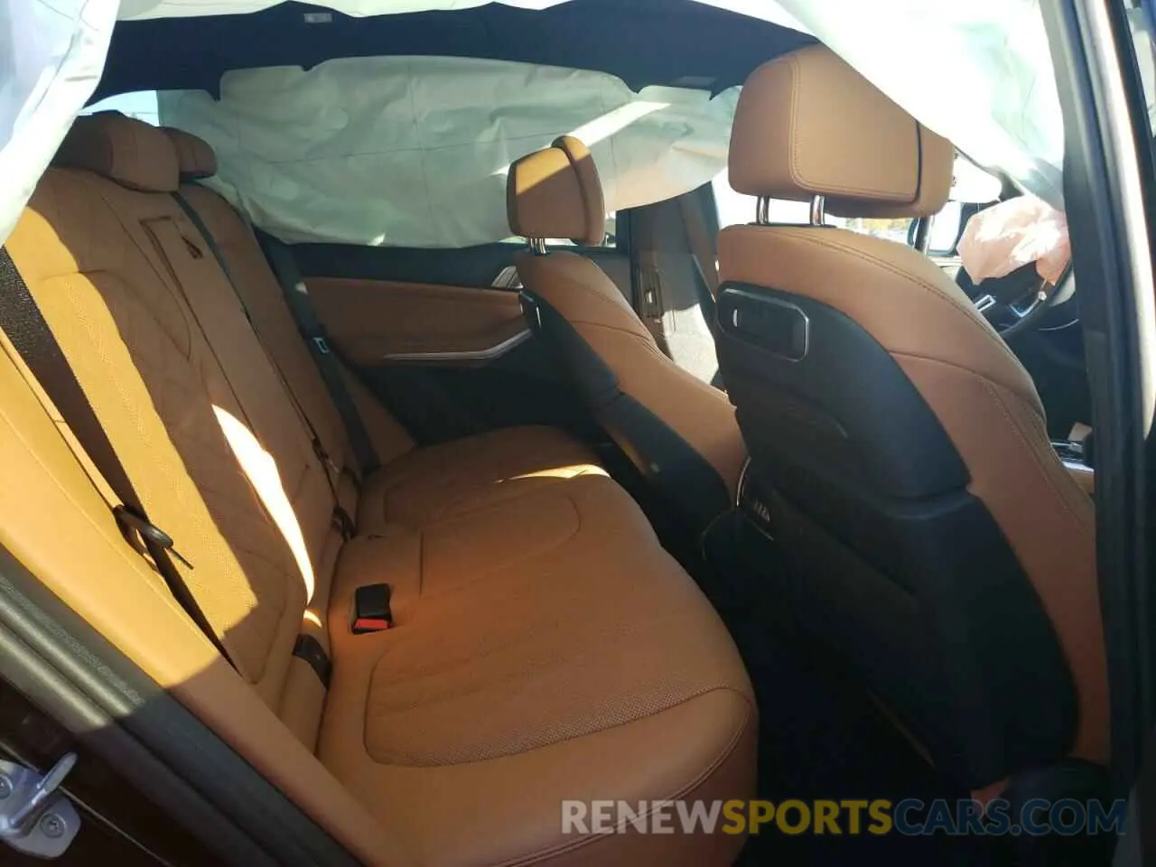 10 Photograph of a damaged car 5UX33EU01S9X45834 BMW X5 M60I 2025