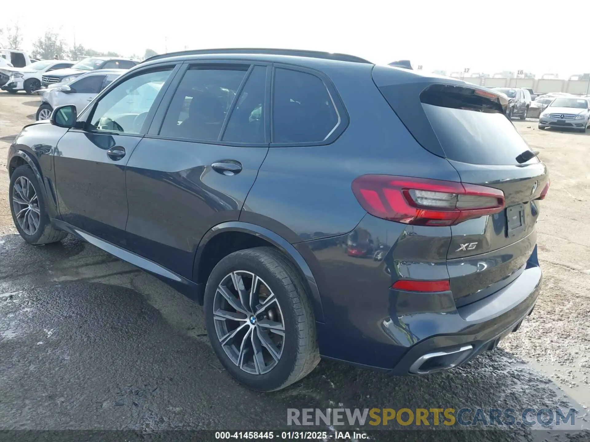 3 Photograph of a damaged car 5UXTA6C00M9D24349 BMW X5 PHEV 2021
