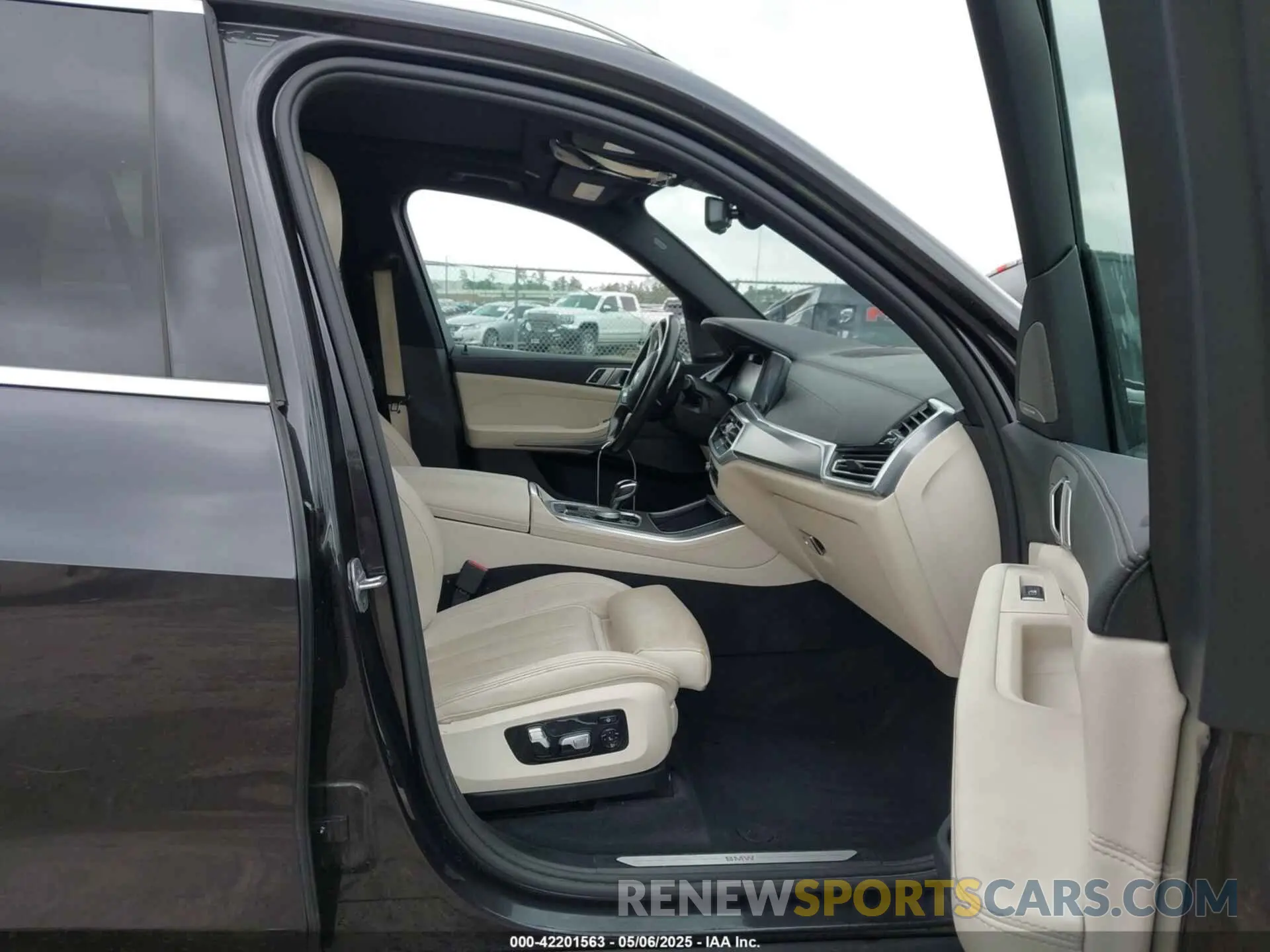 5 Фотография поврежденного автомобиля 5UXTA6C02M9F88978 BMW X5 PHEV 2021