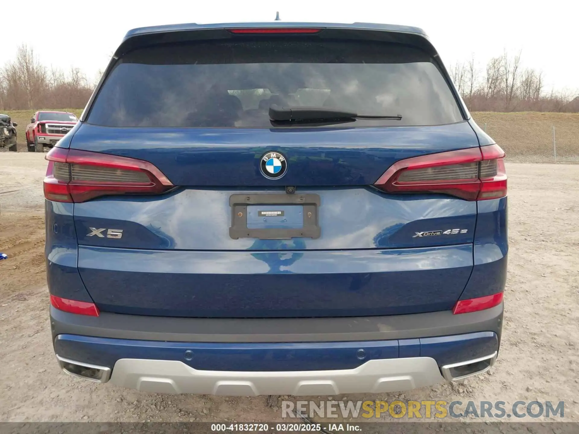 17 Photograph of a damaged car 5UXTA6C07M9F32034 BMW X5 PHEV 2021