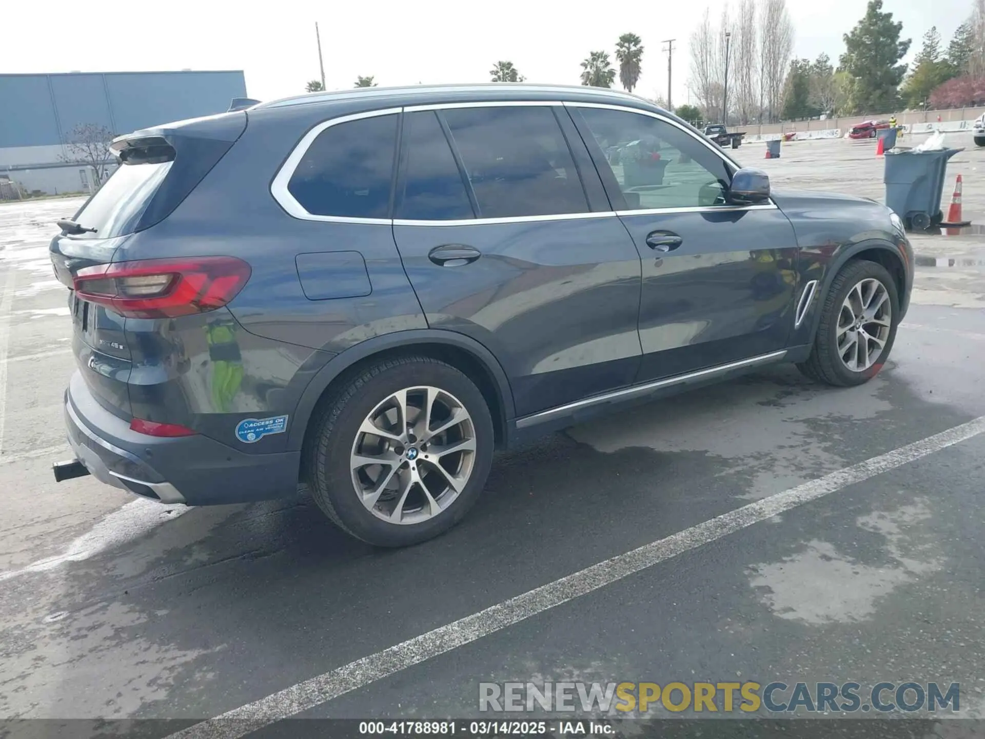 4 Фотография поврежденного автомобиля 5UXTA6C09M9D26035 BMW X5 PHEV 2021