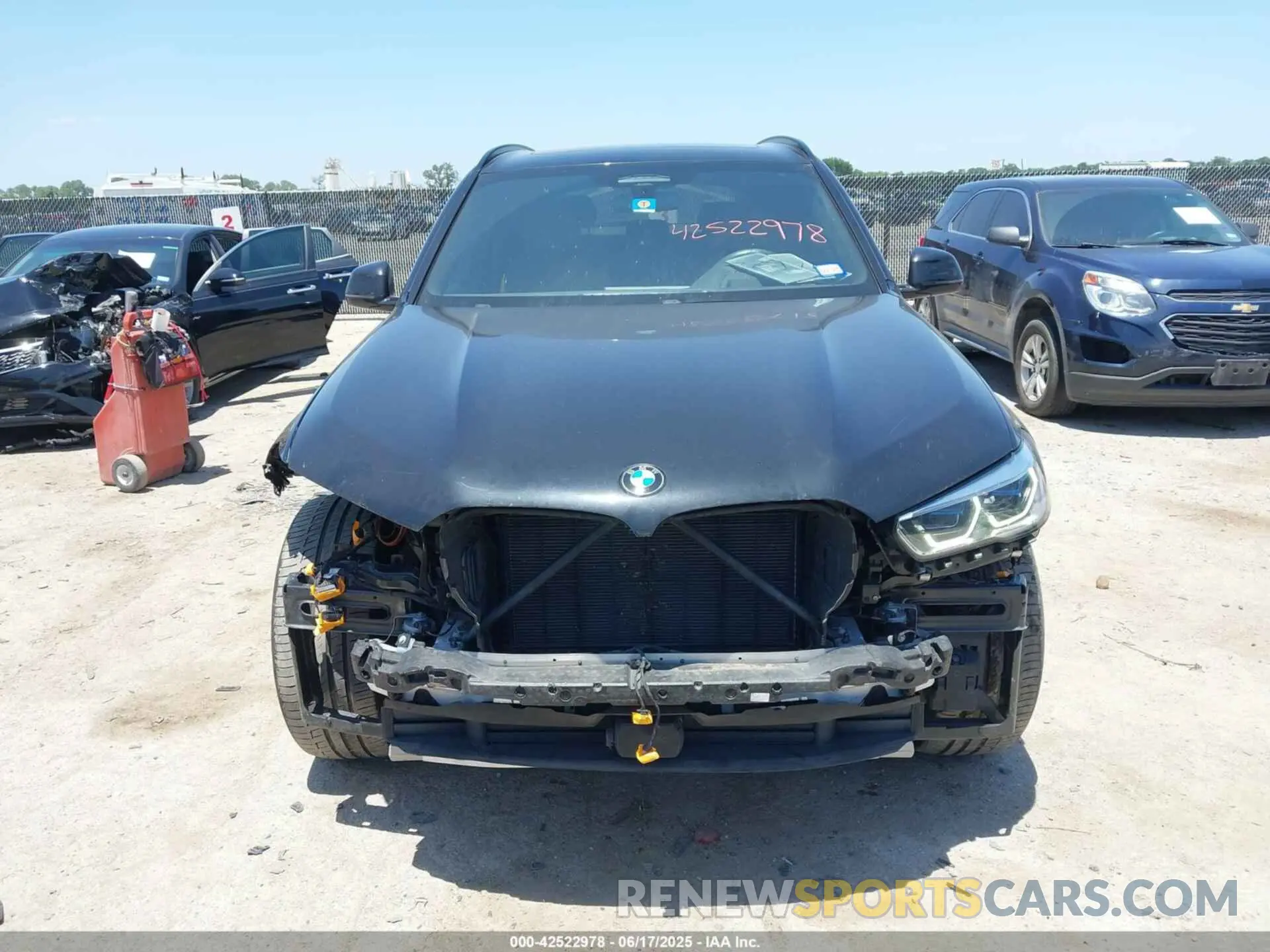 12 Фотография поврежденного автомобиля 5UXTA6C09M9E24711 BMW X5 PHEV 2021