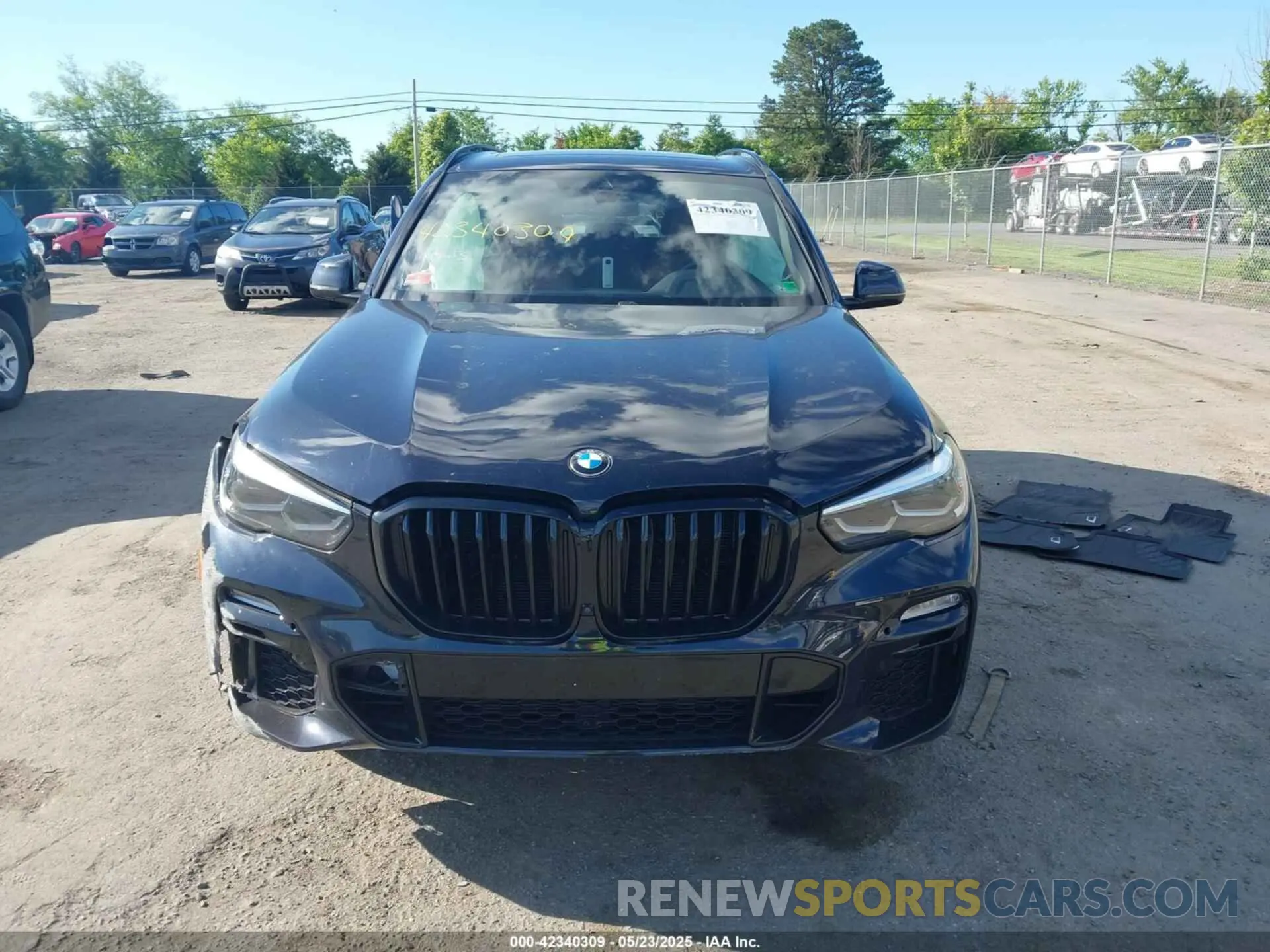 12 Фотография поврежденного автомобиля 5UXTA6C09M9F27367 BMW X5 PHEV 2021