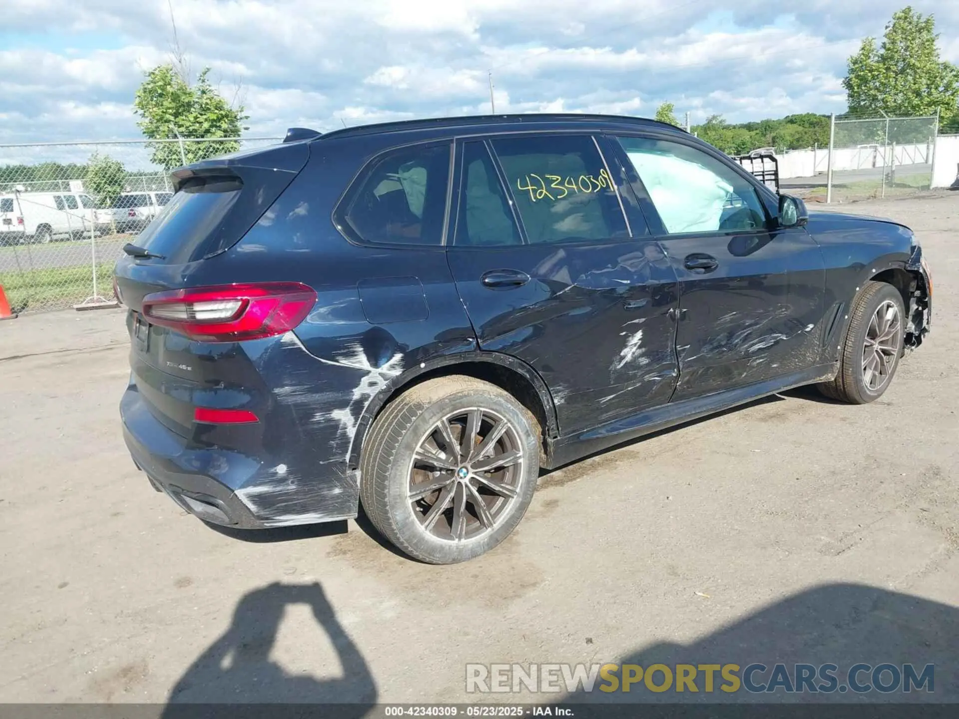 4 Фотография поврежденного автомобиля 5UXTA6C09M9F27367 BMW X5 PHEV 2021